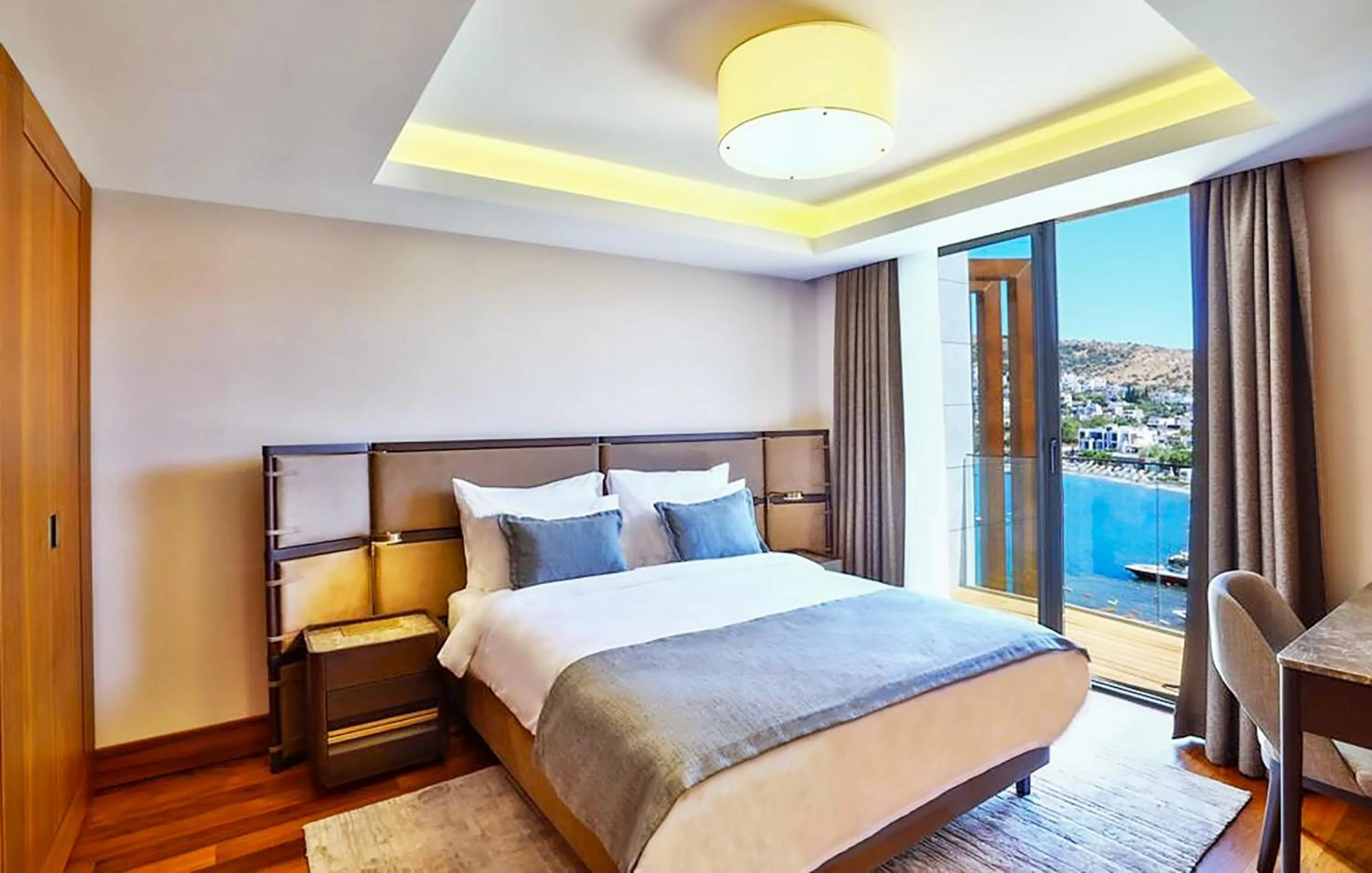 Deluxe Suite Sea View in Mare Deluxe Residences & Villas