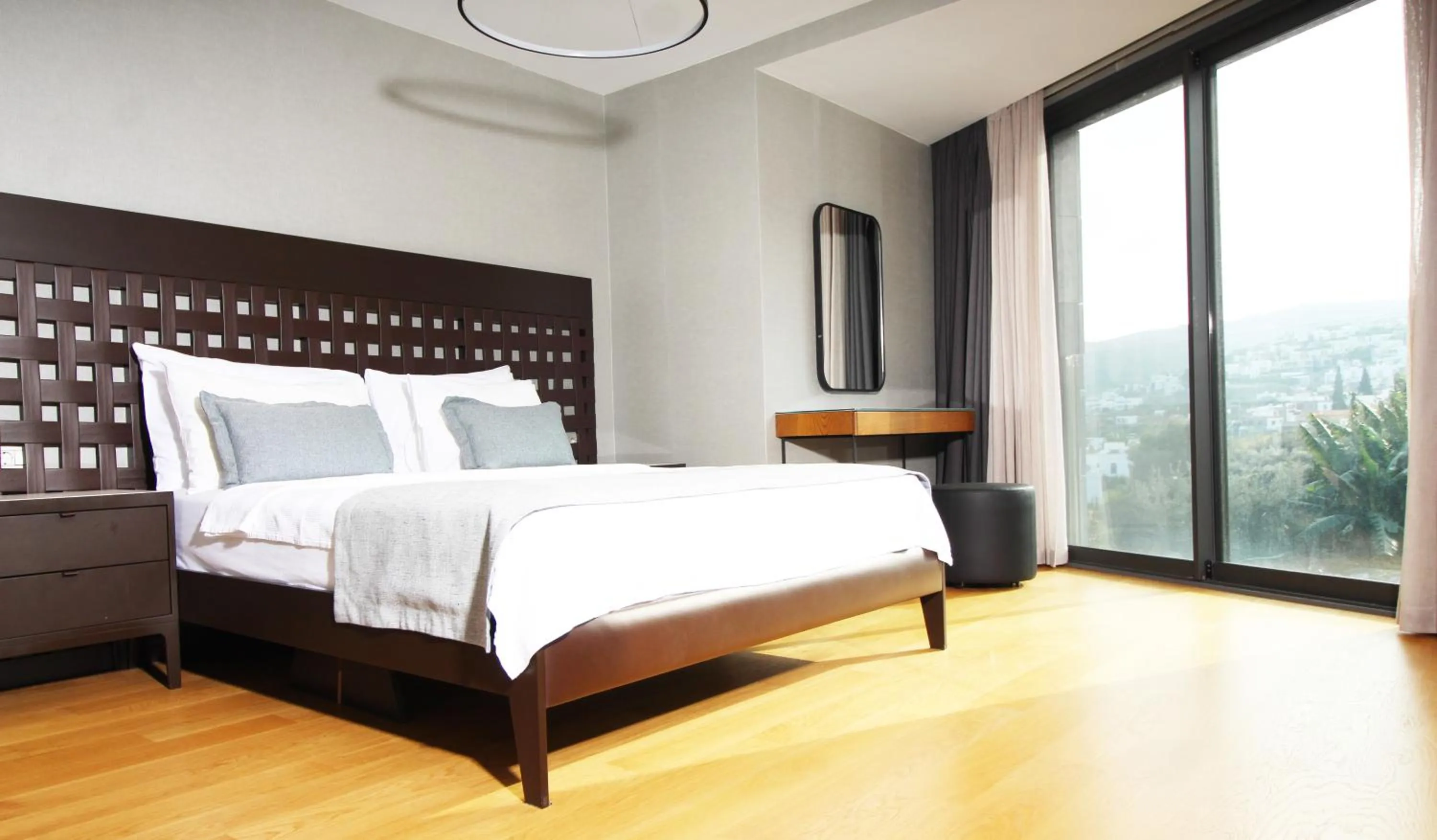 King Suite Sea View in Mare Deluxe Residences & Villas