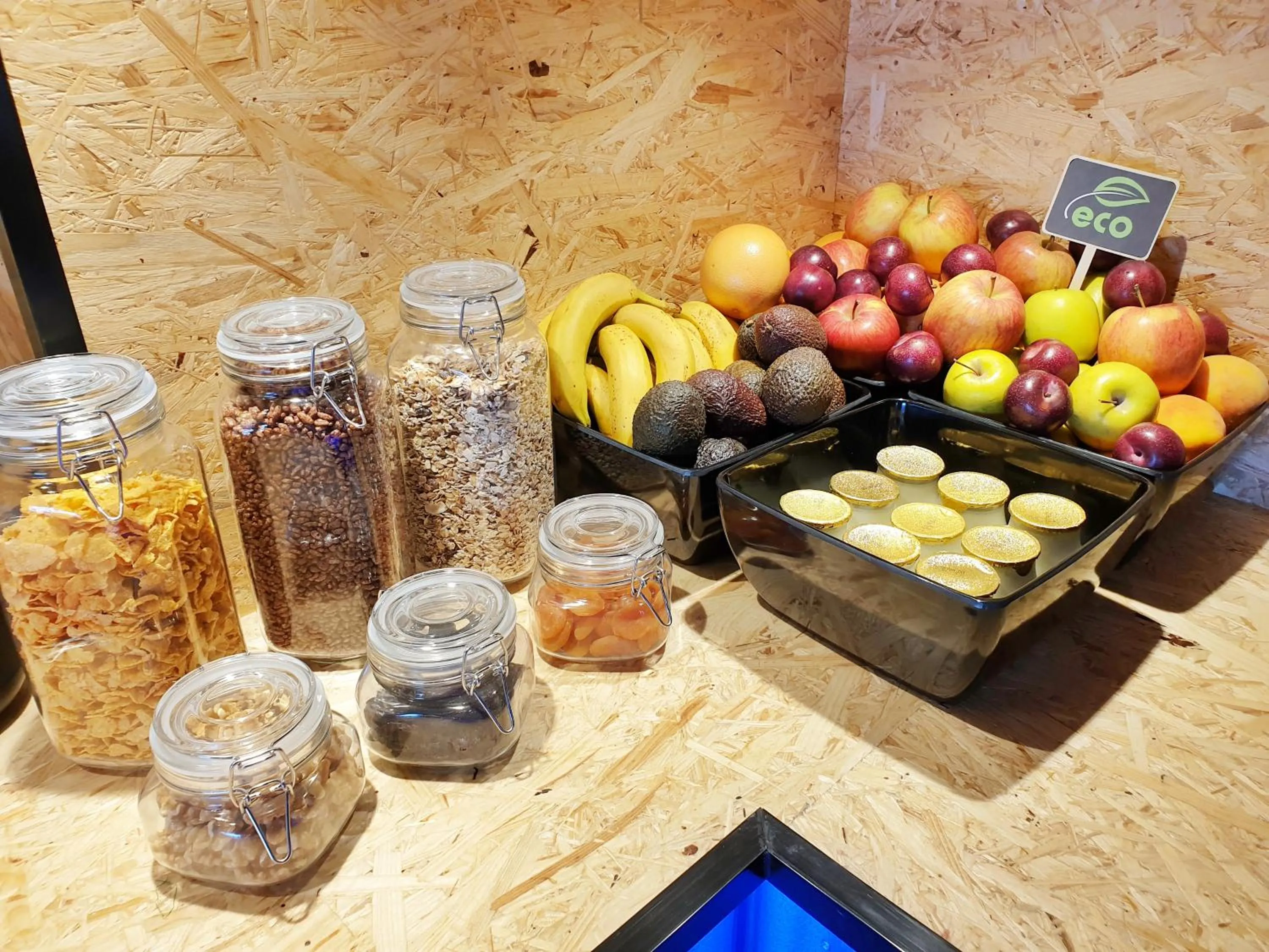 Food and drinks in MB Hostels Premium ECO - Adults Recommended