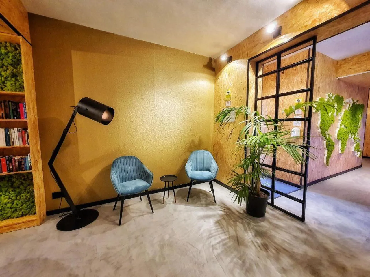 Library in MB Hostels Premium ECO - Adults Recommended