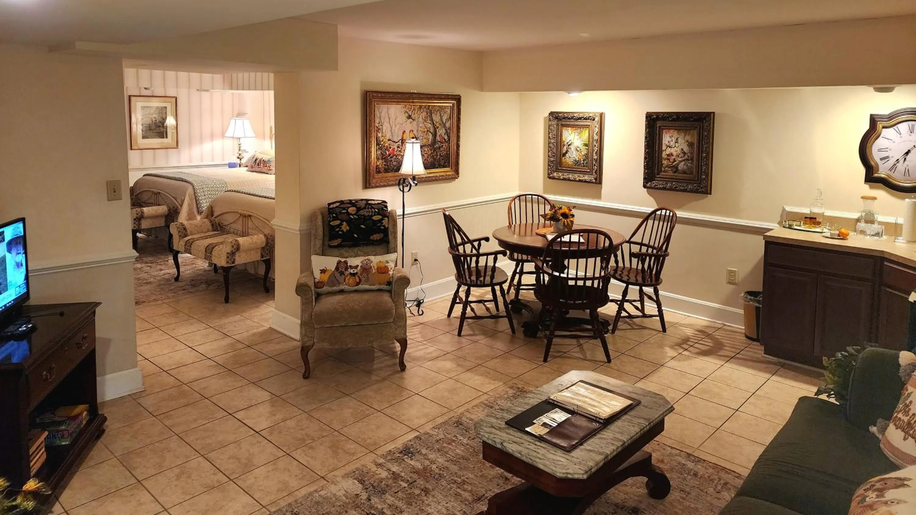 Seating area in The Richard Johnston Inn & 1890 Caroline House