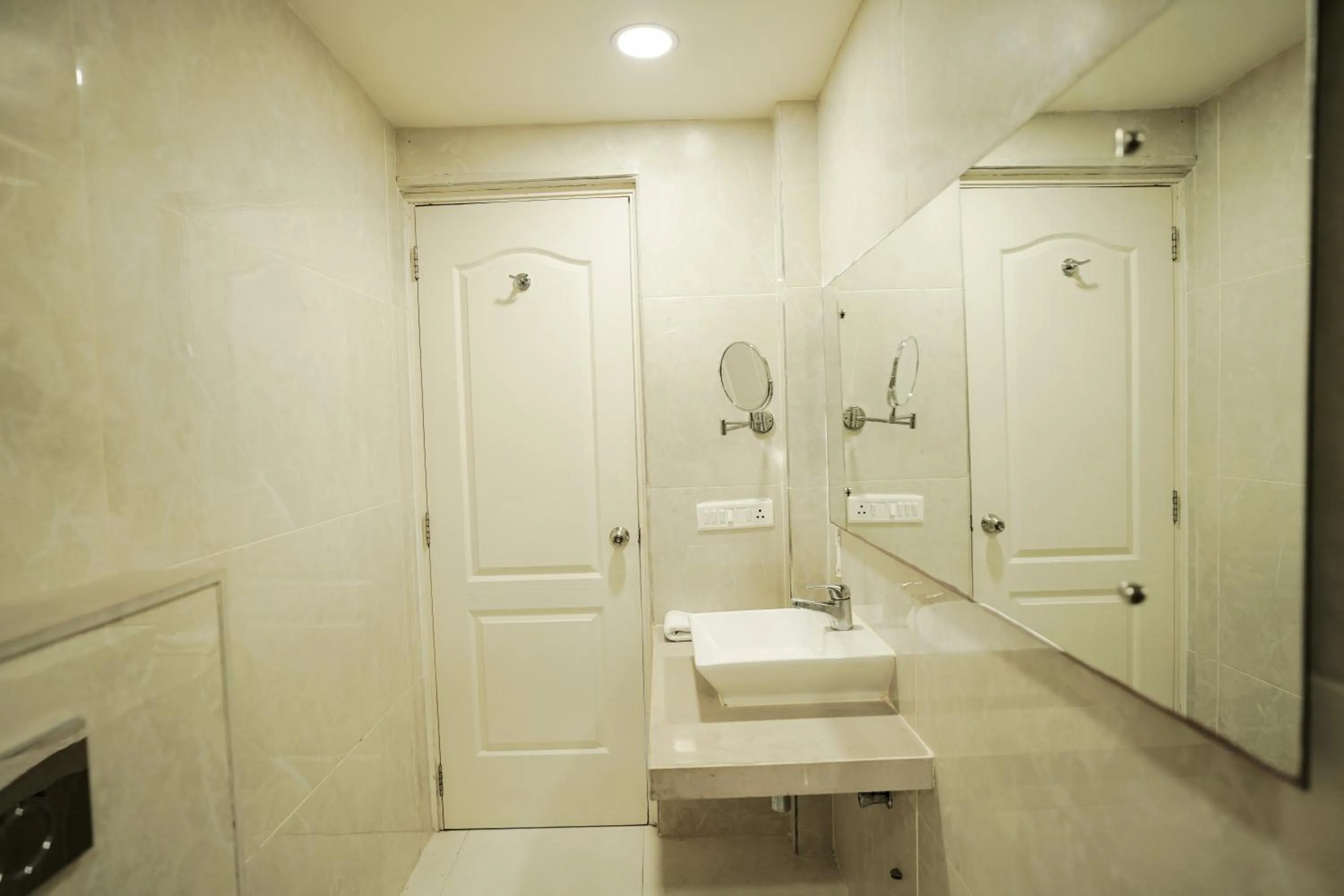 Hotel Magenta-City Center Bani Park Jaipur