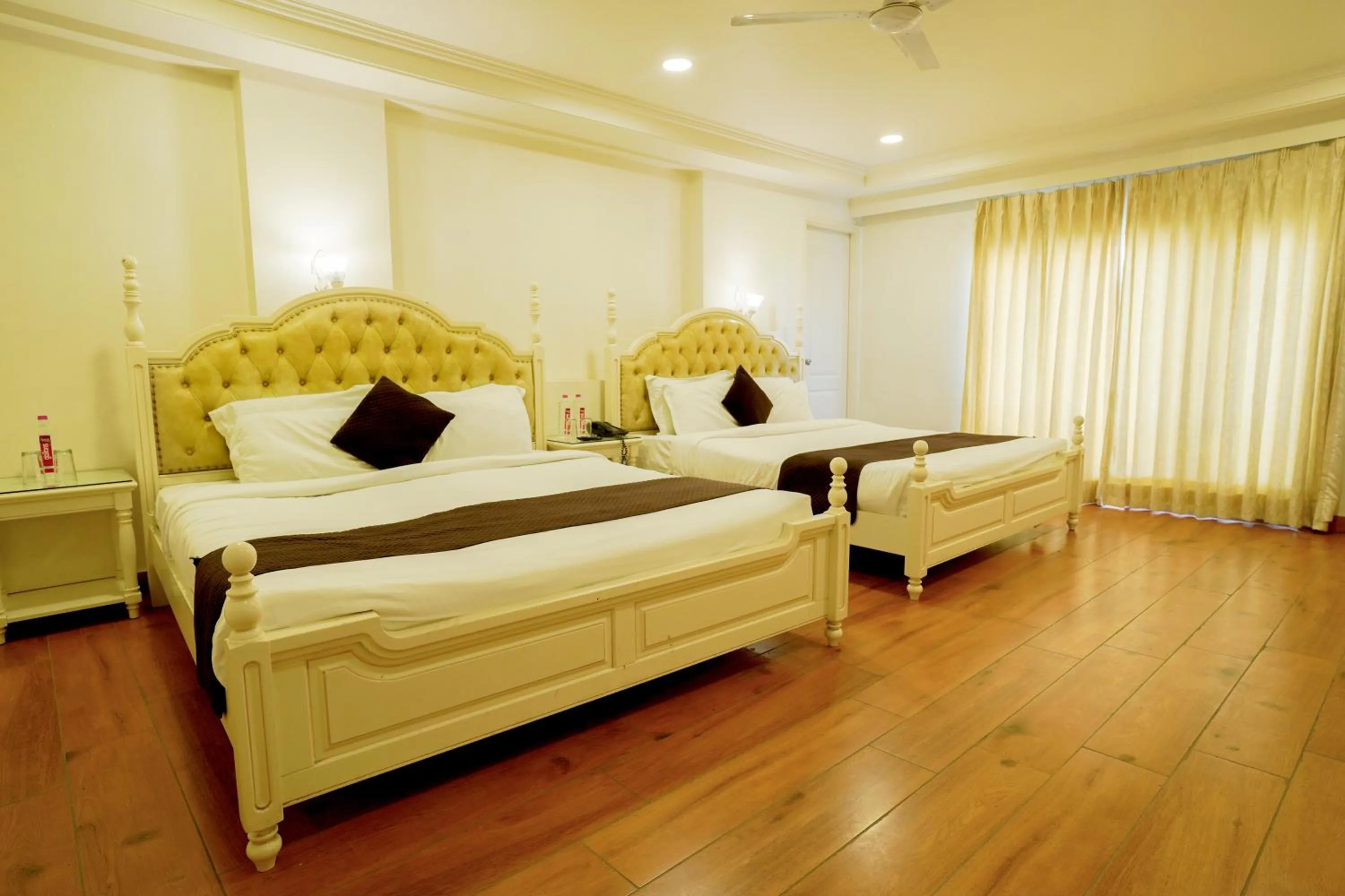 Bed in Hotel Magenta-City Center Bani Park Jaipur