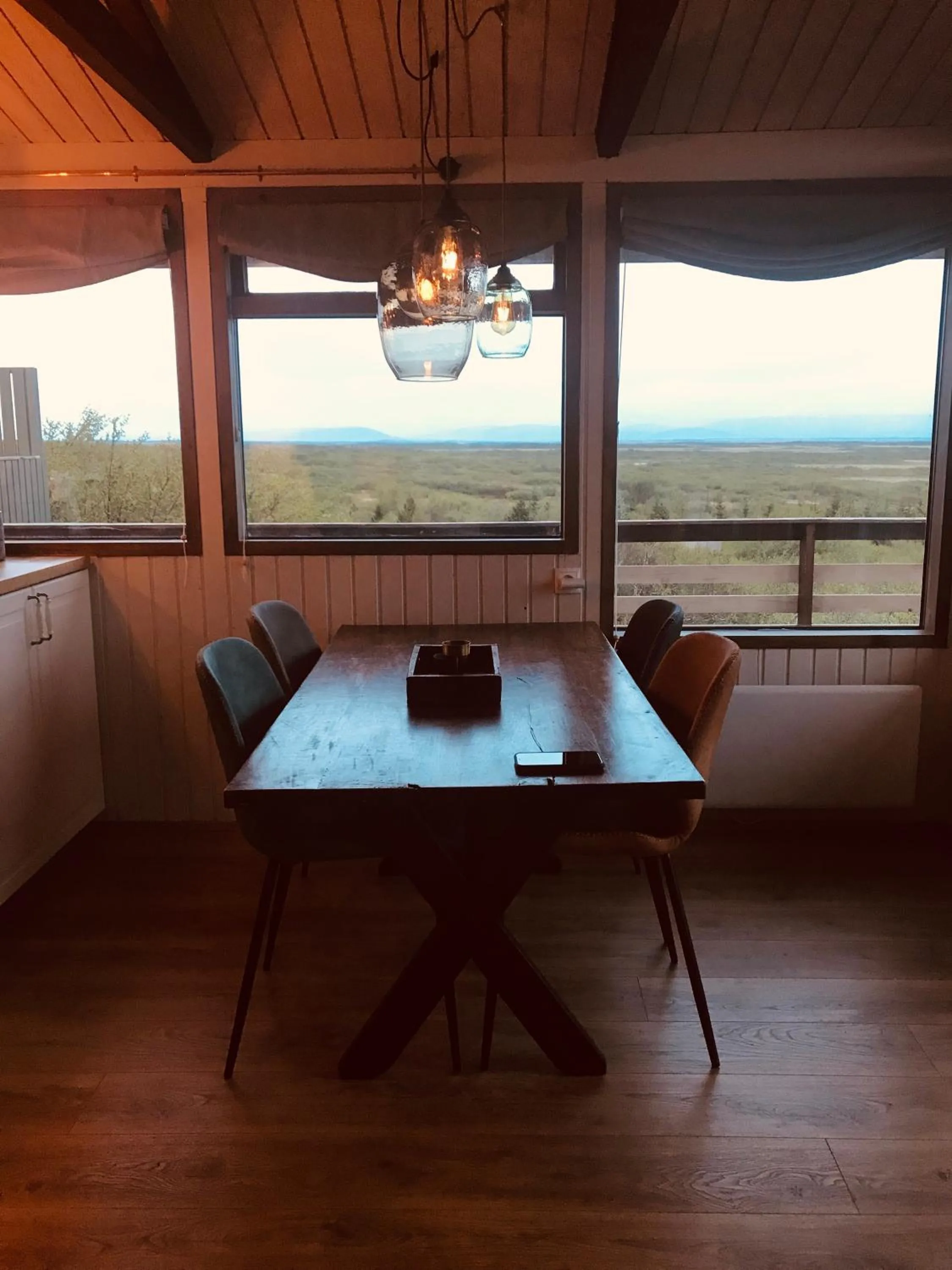 Dining area in Mulakot Cosy Cabins