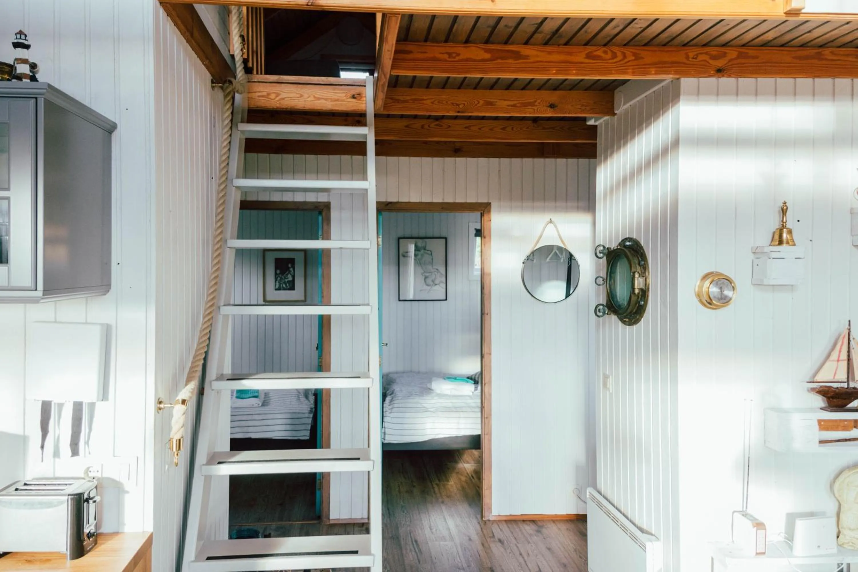 Area and facilities in Mulakot Cosy Cabins