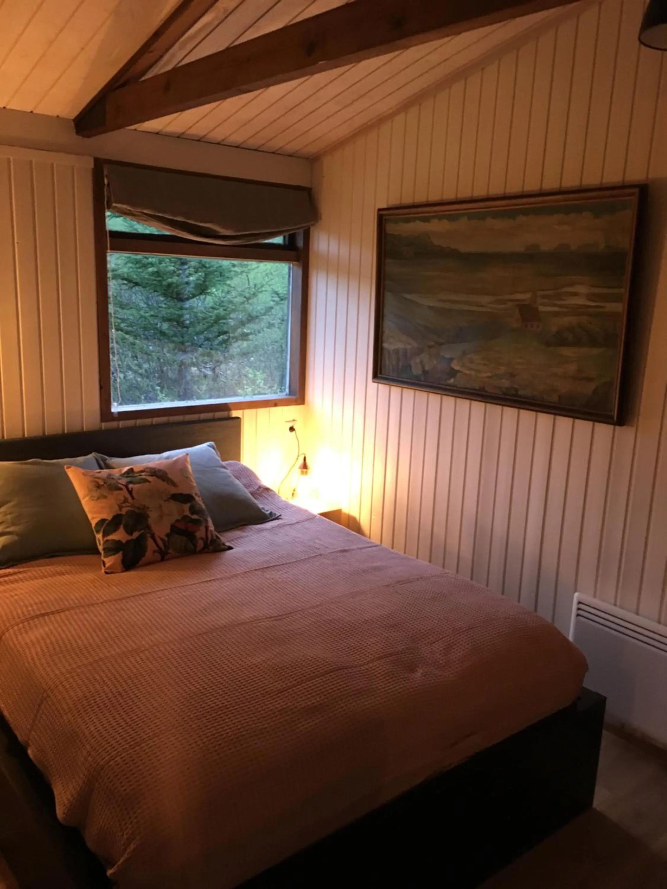 Bed in Mulakot Cosy Cabins