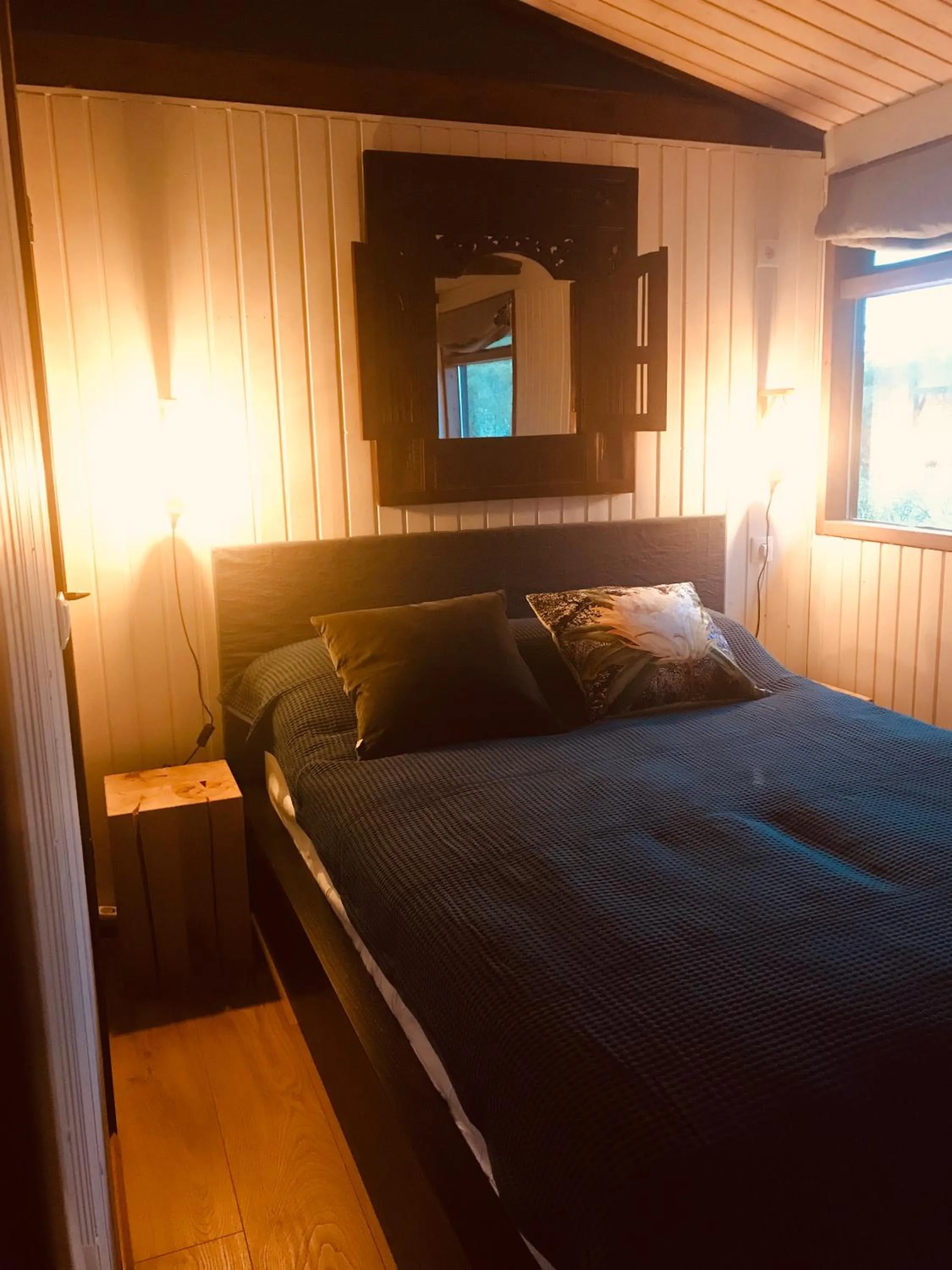 Bed in Mulakot Cosy Cabins