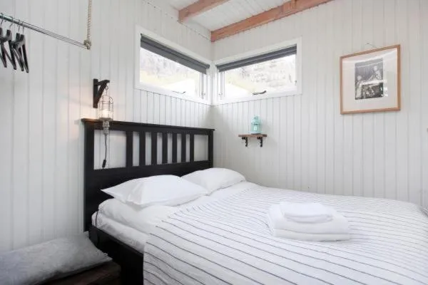 Bed in Mulakot Cosy Cabins