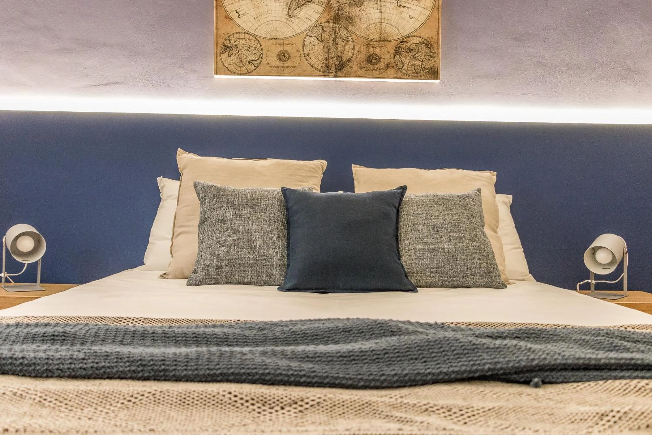 Bed in Pregiata camera con bagno privato - Blu di Prussia