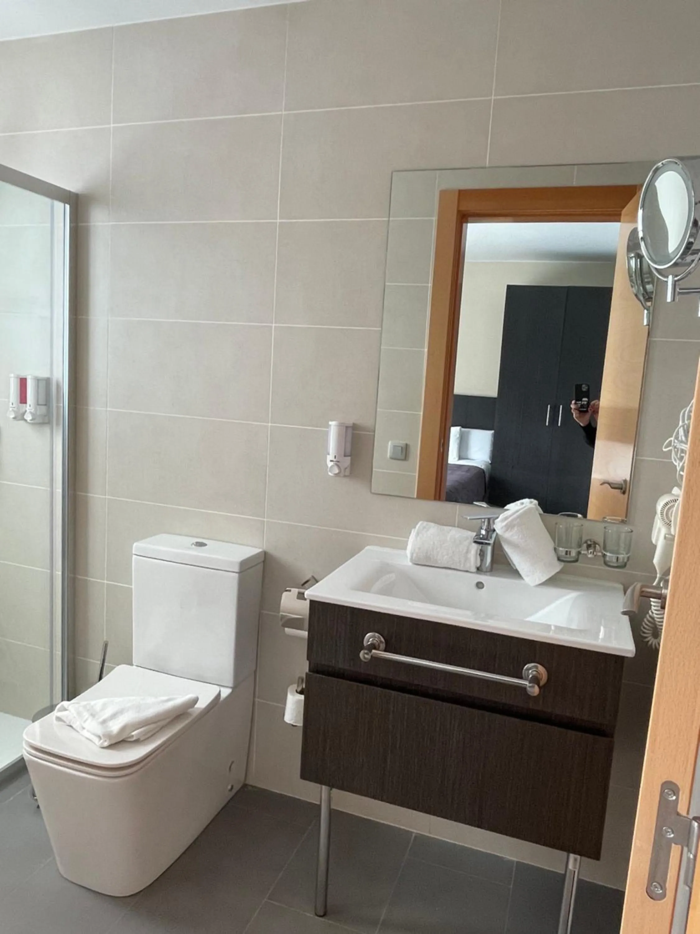 Bathroom in 6 Bis HOTEL