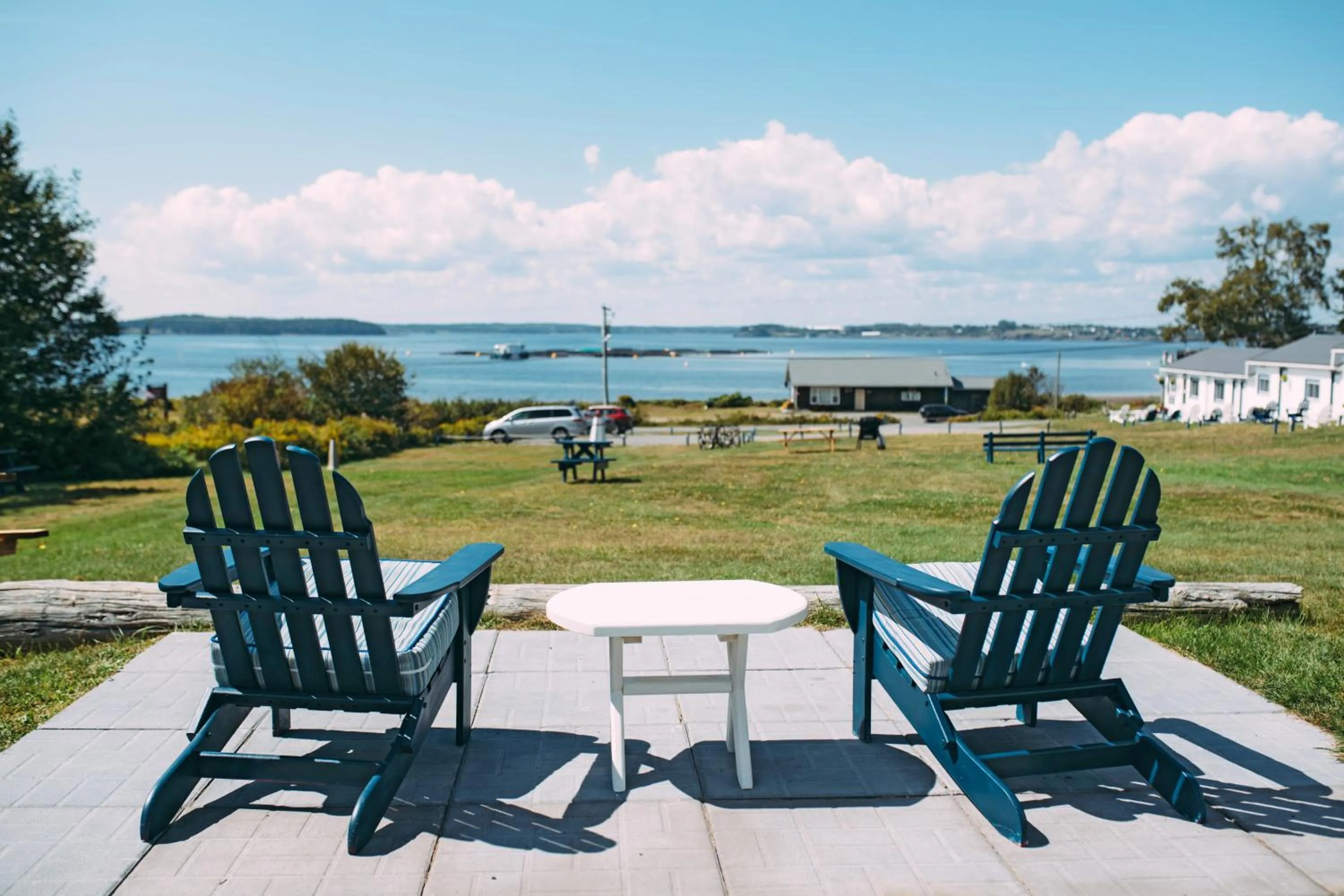 Friars Bay Inn & Cottages