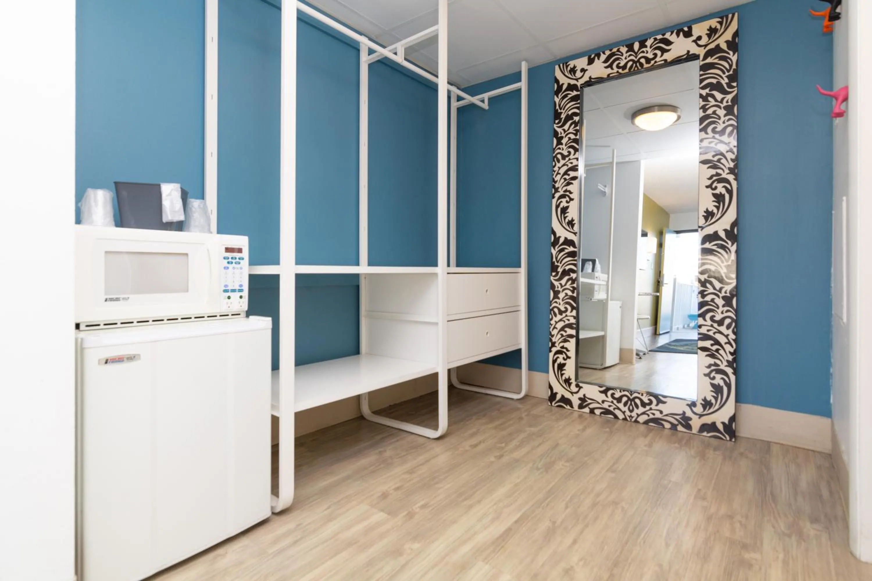 furniture, Bed in Beach House Dewey