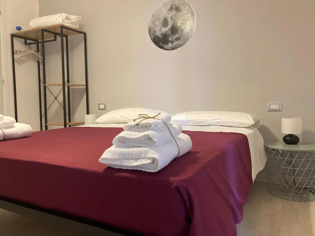 Bed in Gatto Bianco Picone 19