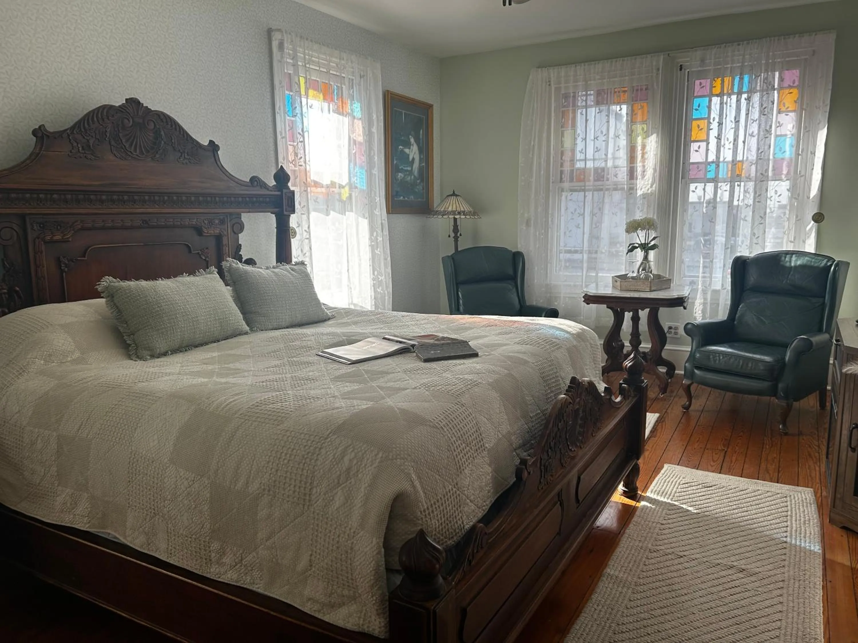 Bed in Beauclaires Bed & Breakfast