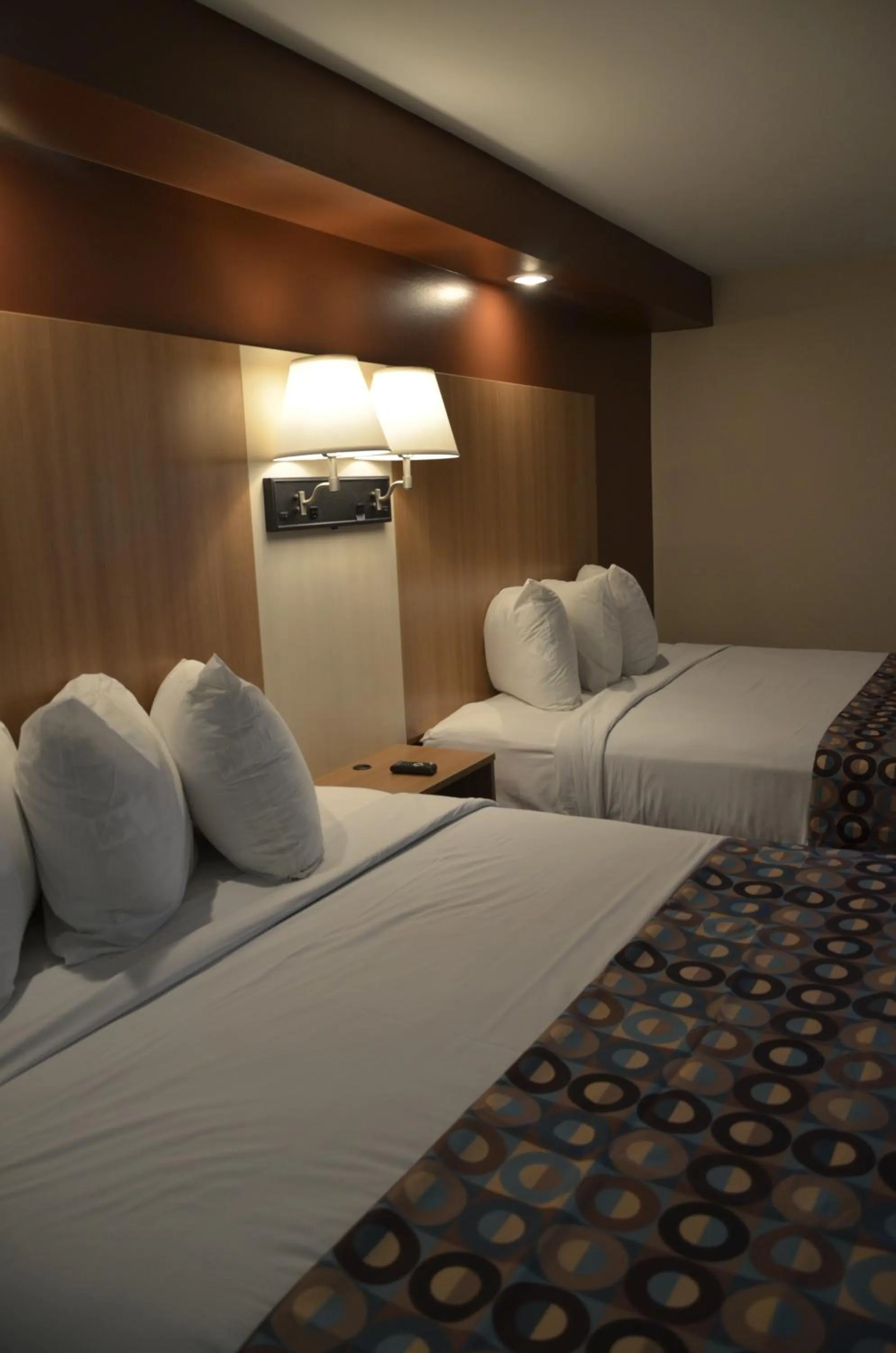 Bedroom, Bed in Seahorse Inn