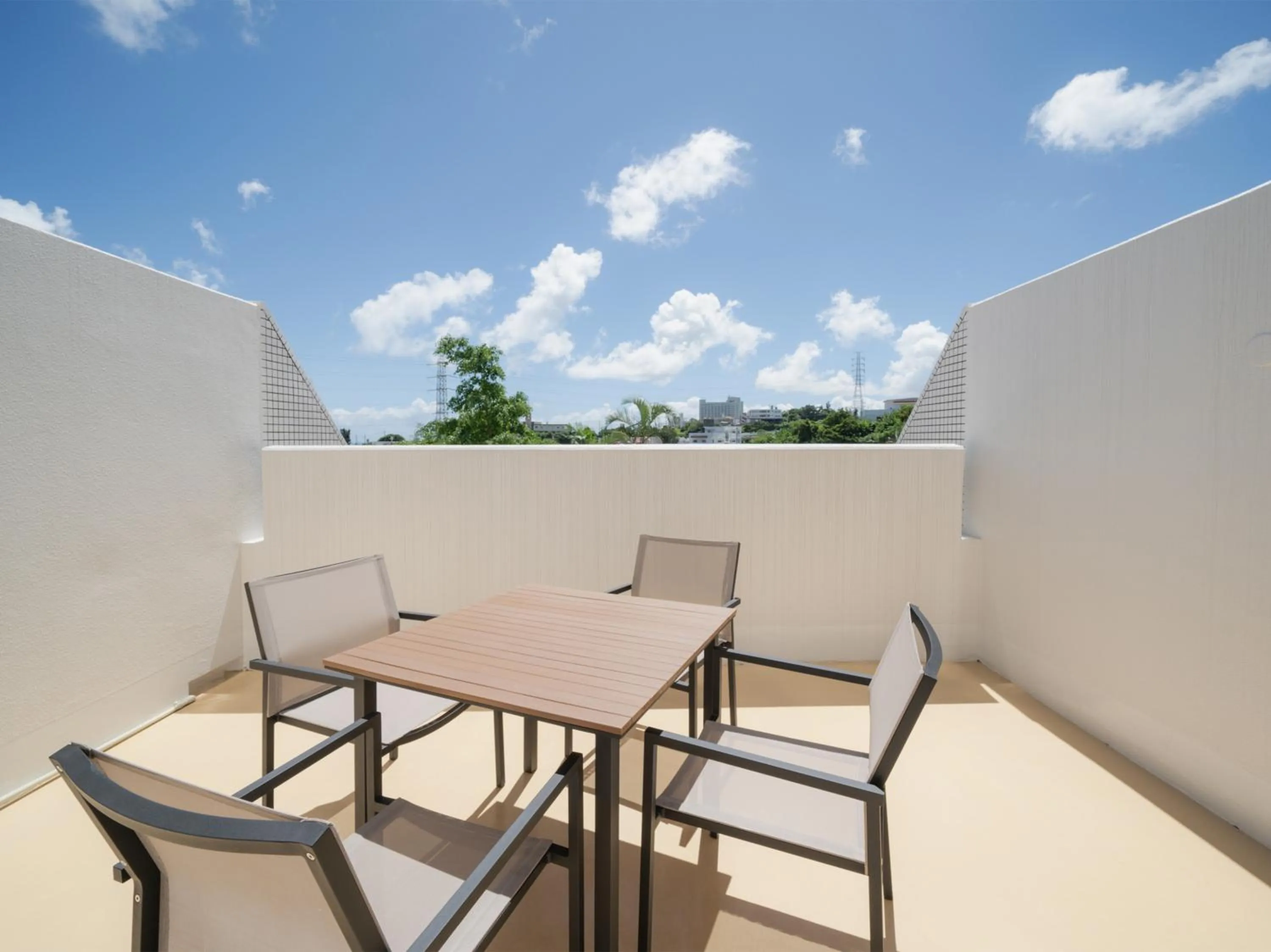 Balcony/Terrace in HiyagunLanaiResort