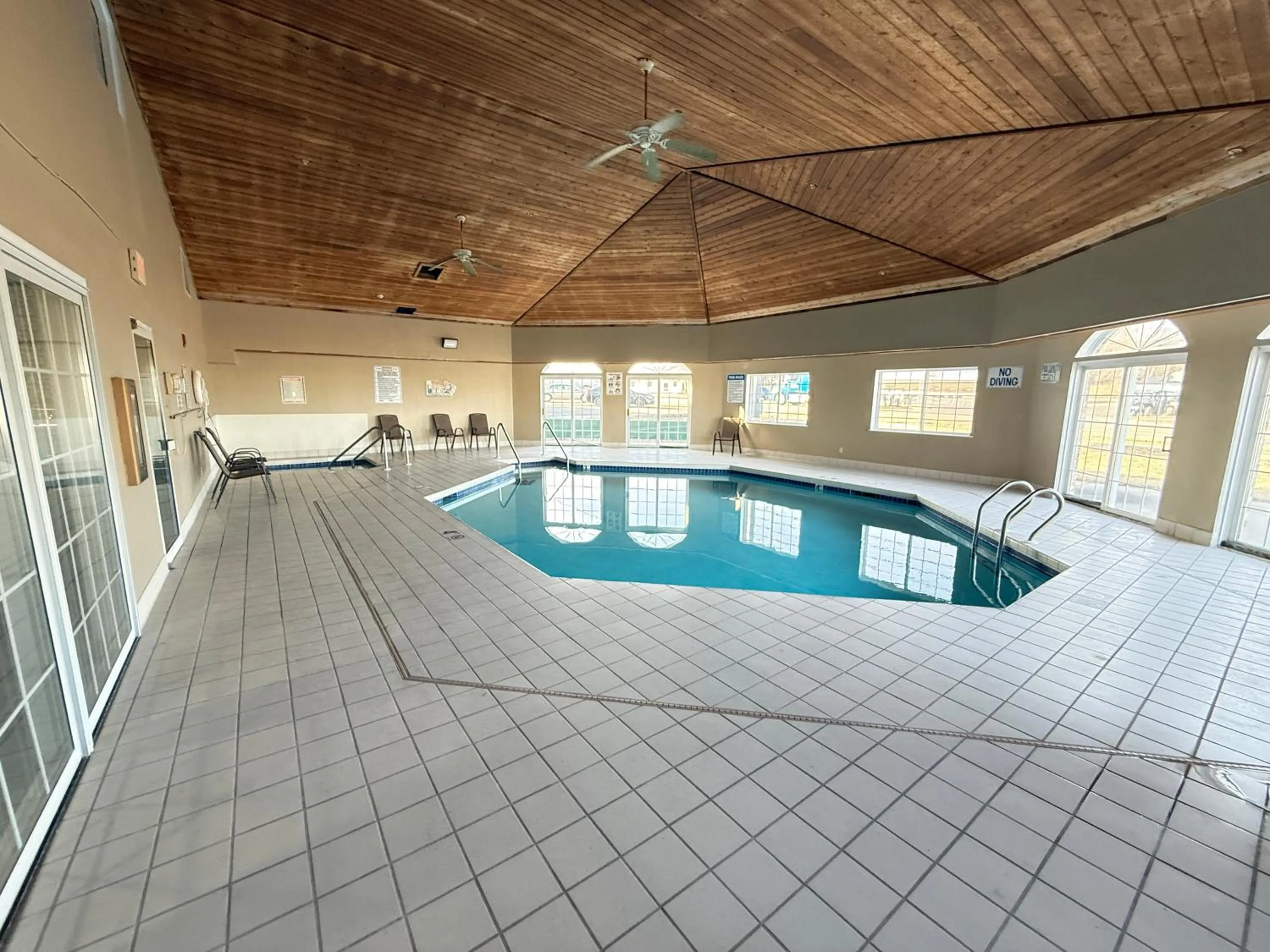 Swimming pool in Super 8 by Wyndham Reedsburg