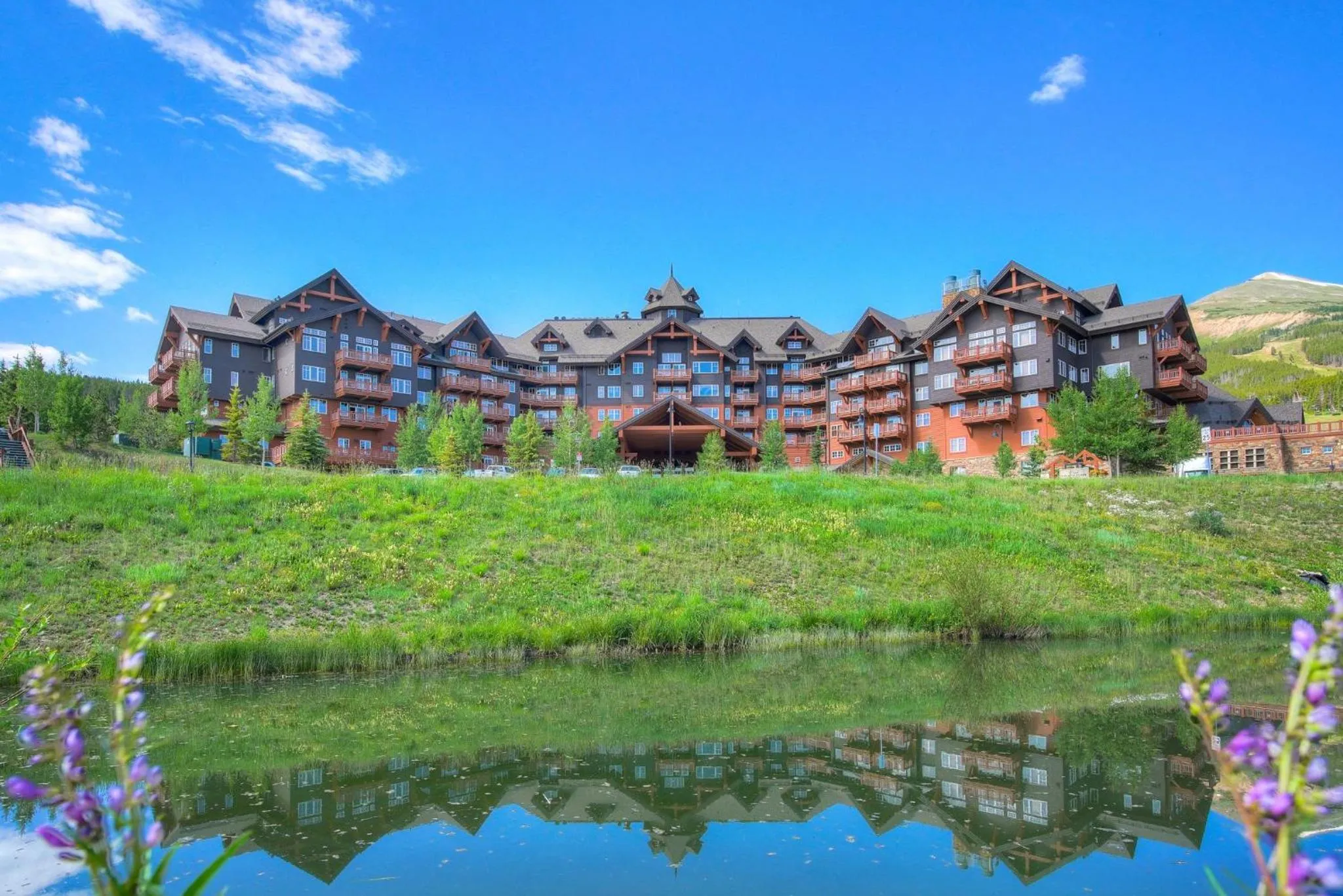 Property building in One Ski Hill, A RockResort