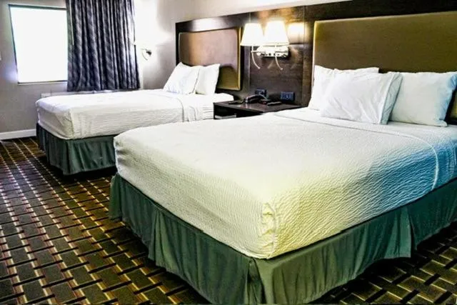 Bed in Days Inn by Wyndham Little River
