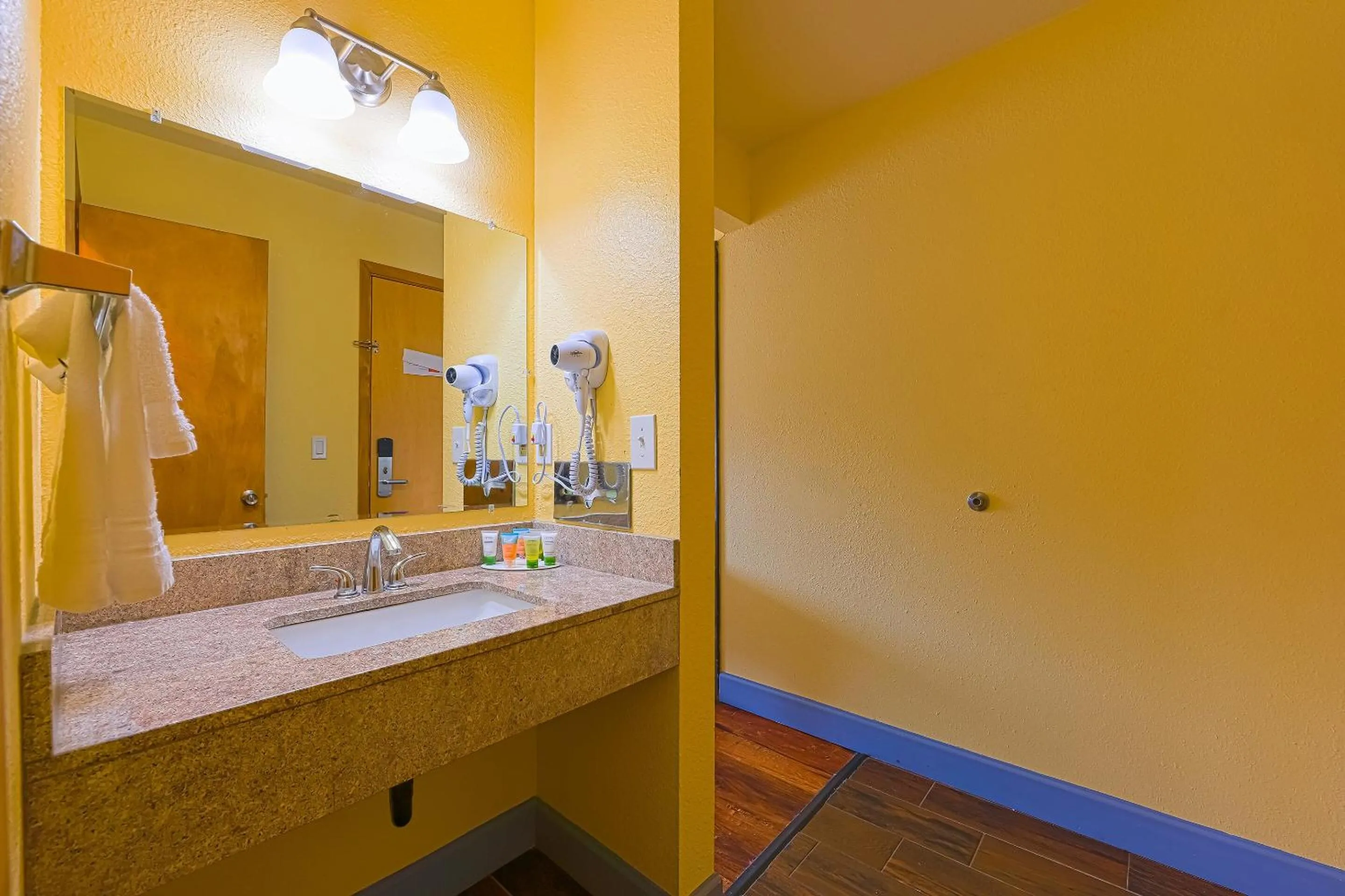 Bathroom in Coastal Inn by OYO Lincoln City - Oregon Coast Hwy