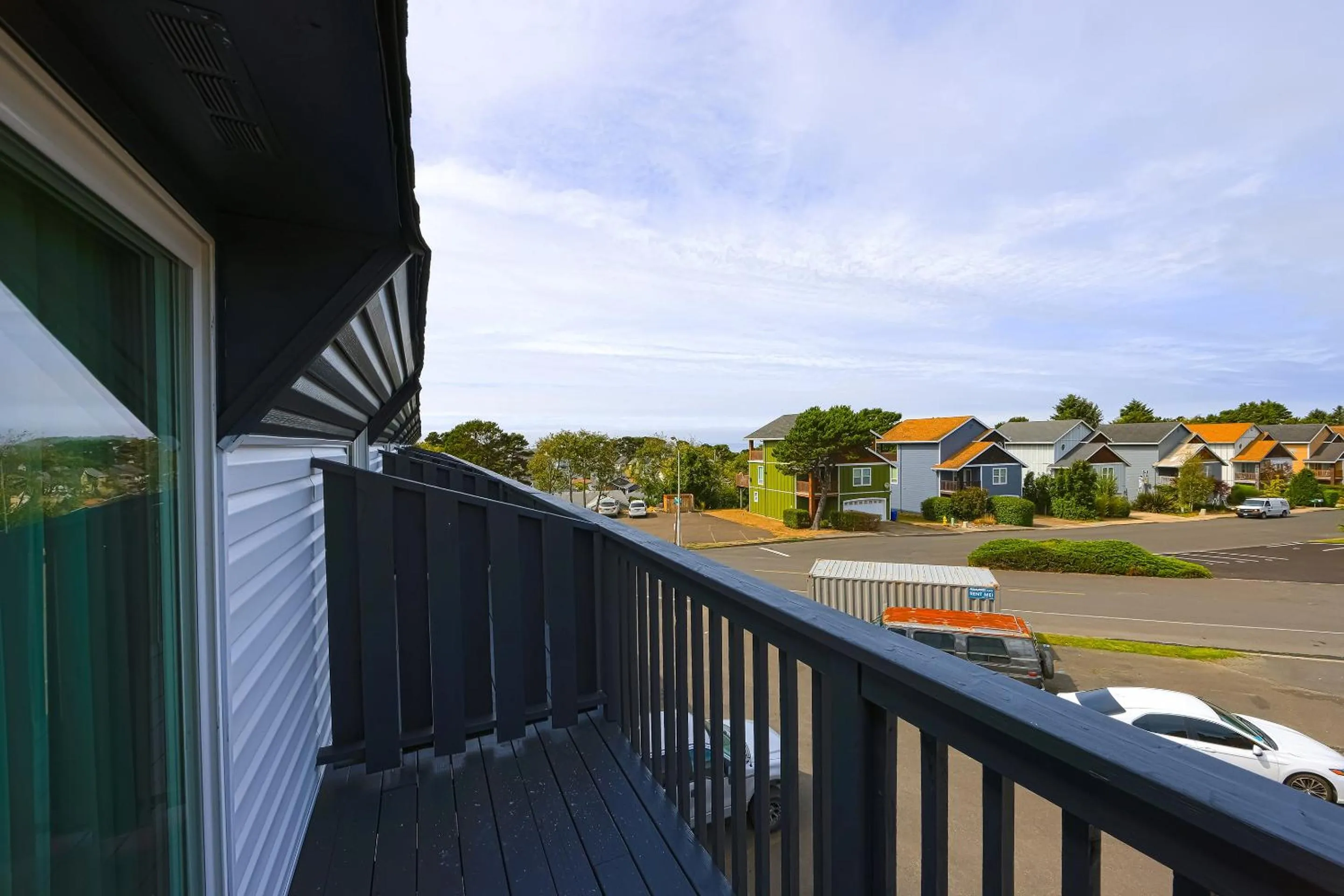Bedroom in Coastal Inn by OYO Lincoln City - Oregon Coast Hwy