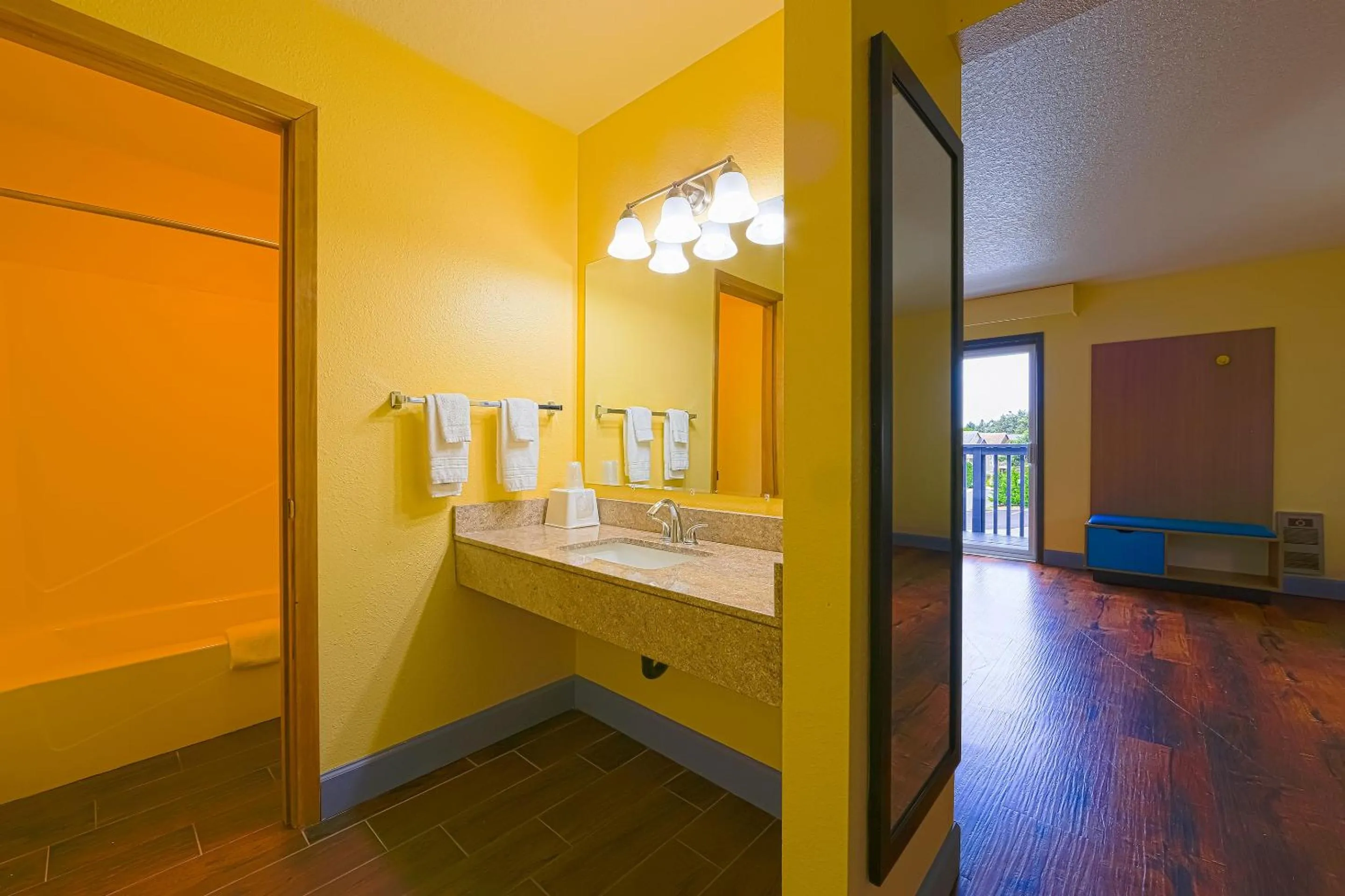 Bedroom in Coastal Inn by OYO Lincoln City - Oregon Coast Hwy