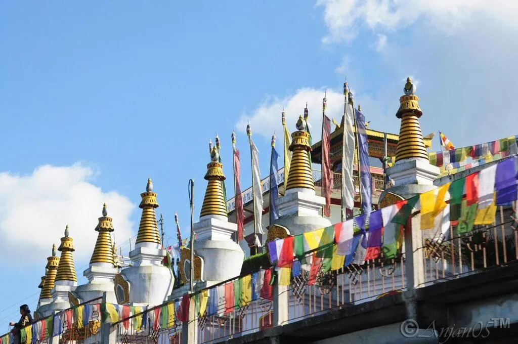 Nearby landmark in Vamoose Kunga Delek