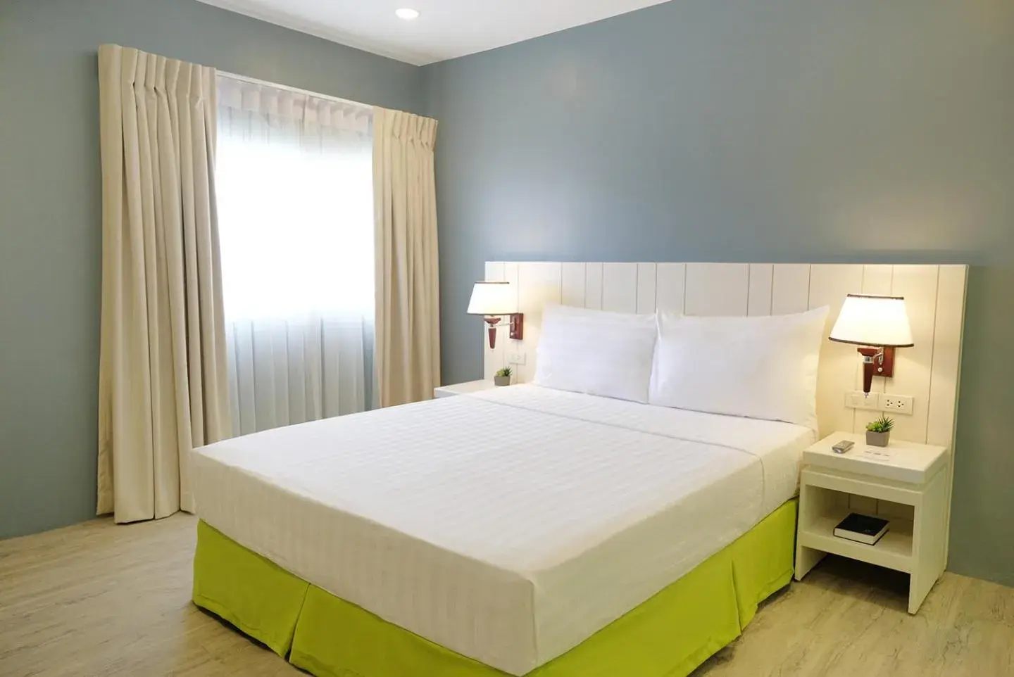 Deluxe Double or Twin Room in Maayo San Remigio Deluxe Double or Twin Room in Maayo San Remigio