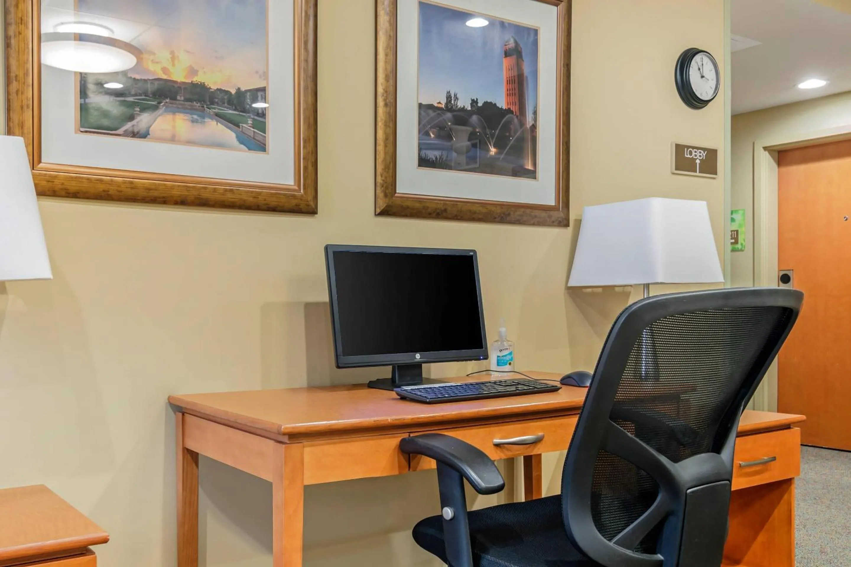 Business facilities in Unity Hotel and Conference Ctr, an Ascend Collection Hotel