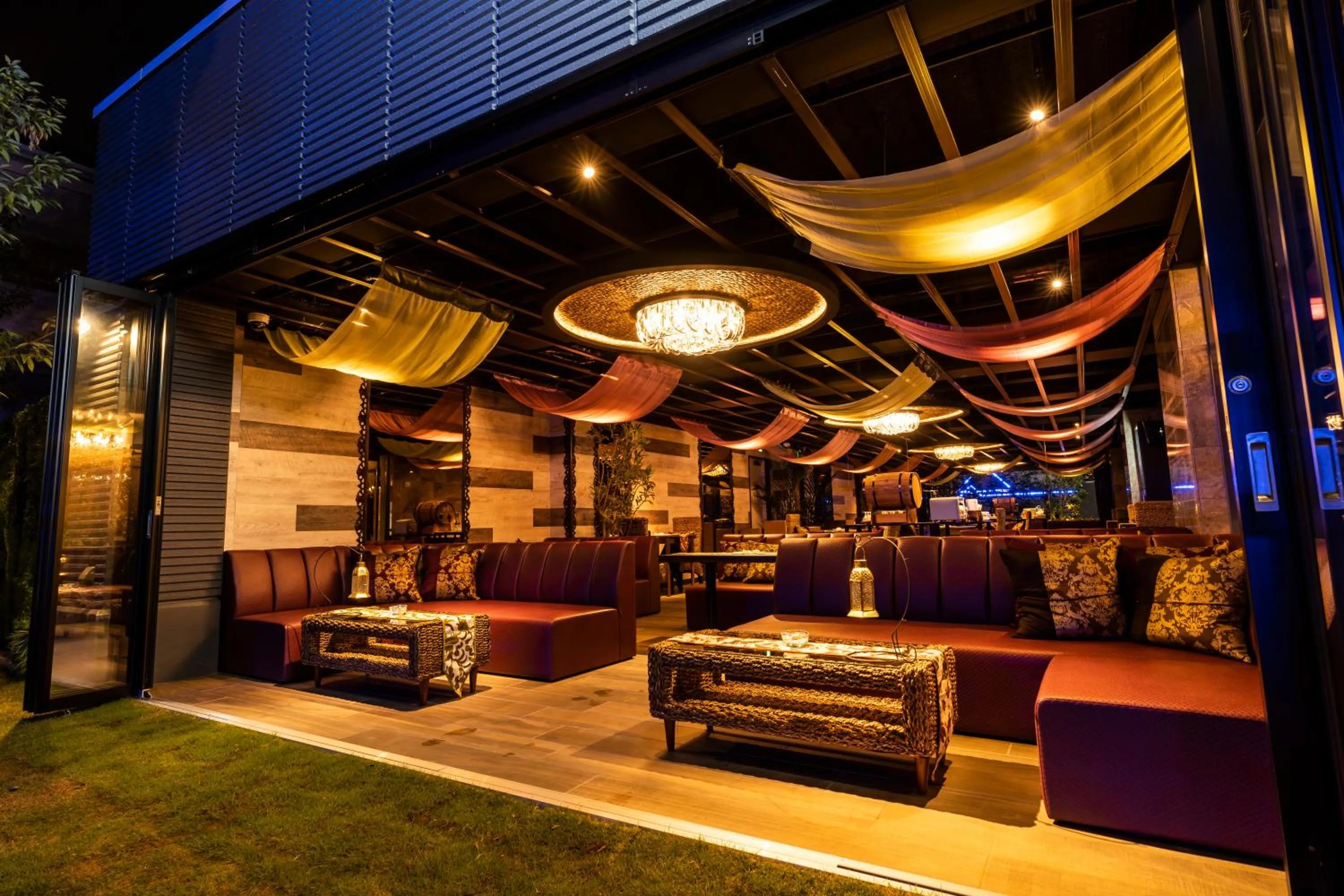 Lobby or reception in Hotel Petit Bali Garden Shin Okubo - Shinjuku Sta 10min walk -