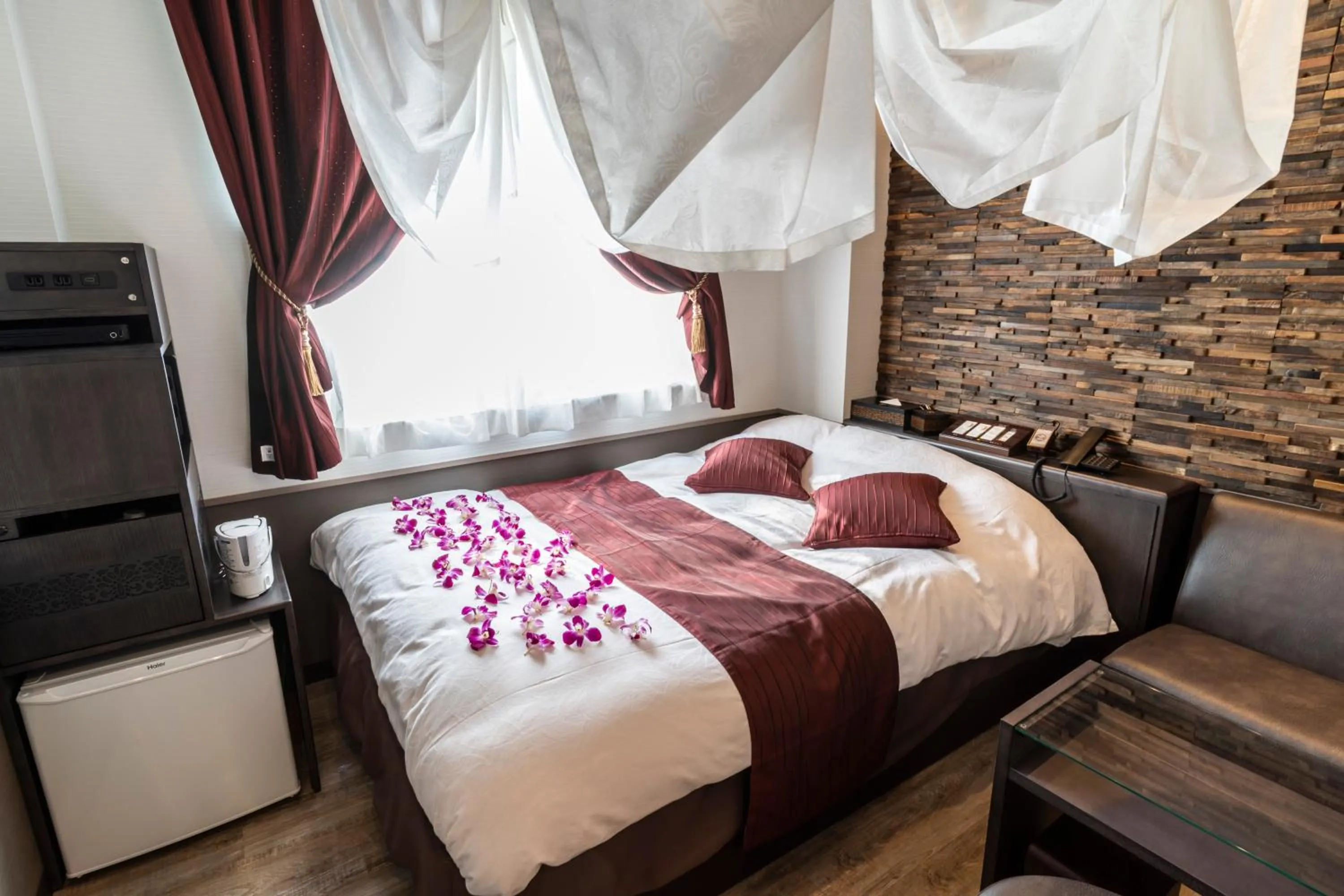 Photo of the whole room, Bed in Hotel Petit Bali Garden Shin Okubo - Shinjuku Sta 10min walk -