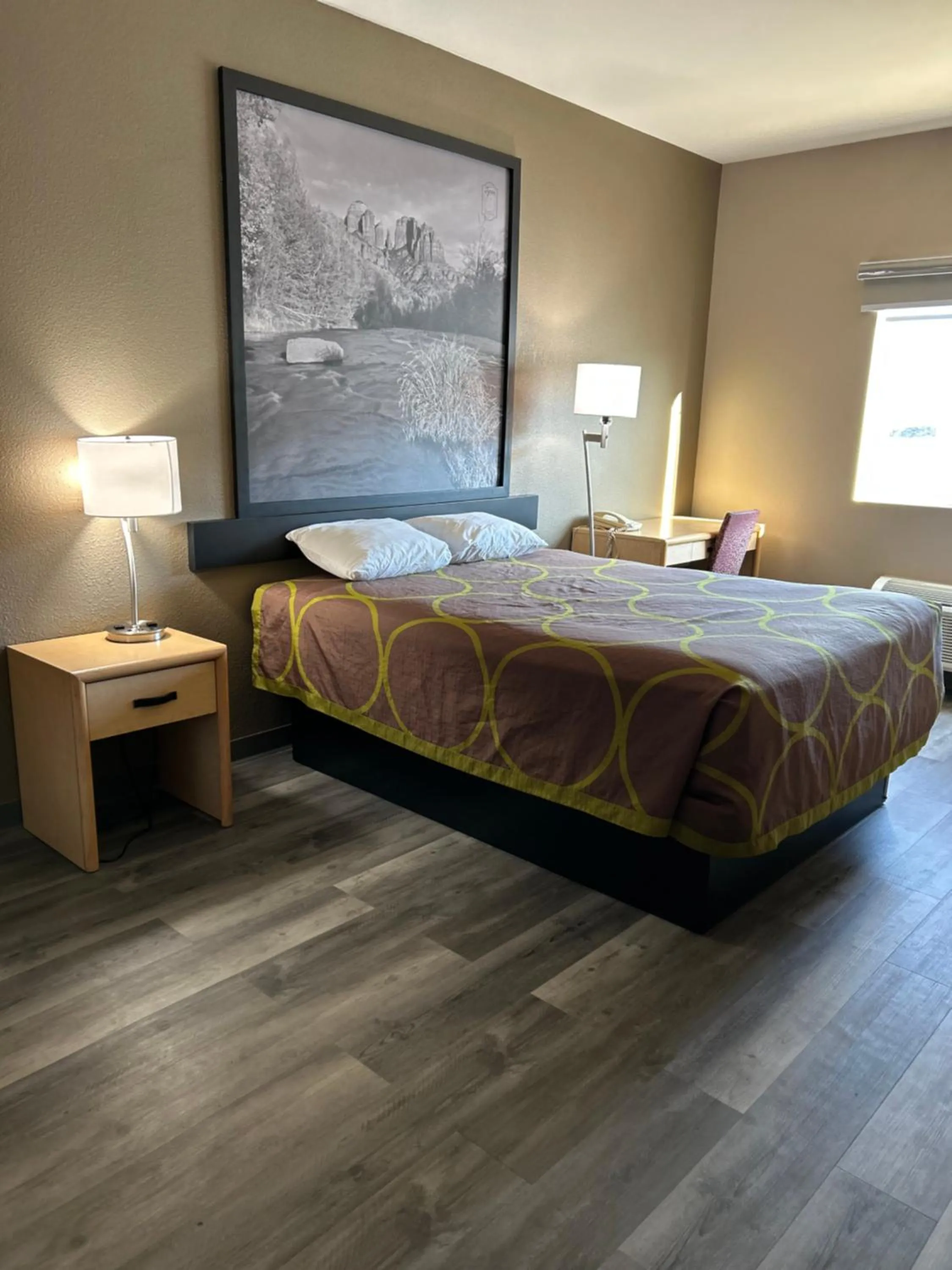 Bed in Super 8 by Wyndham Quartzsite AZ