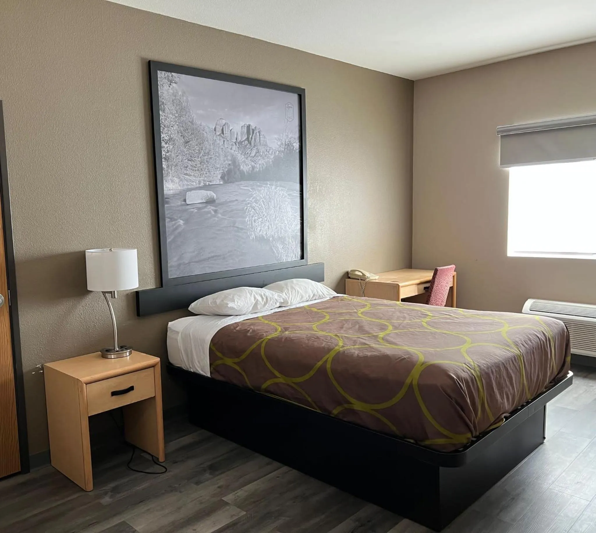 Bed in Super 8 by Wyndham Quartzsite AZ