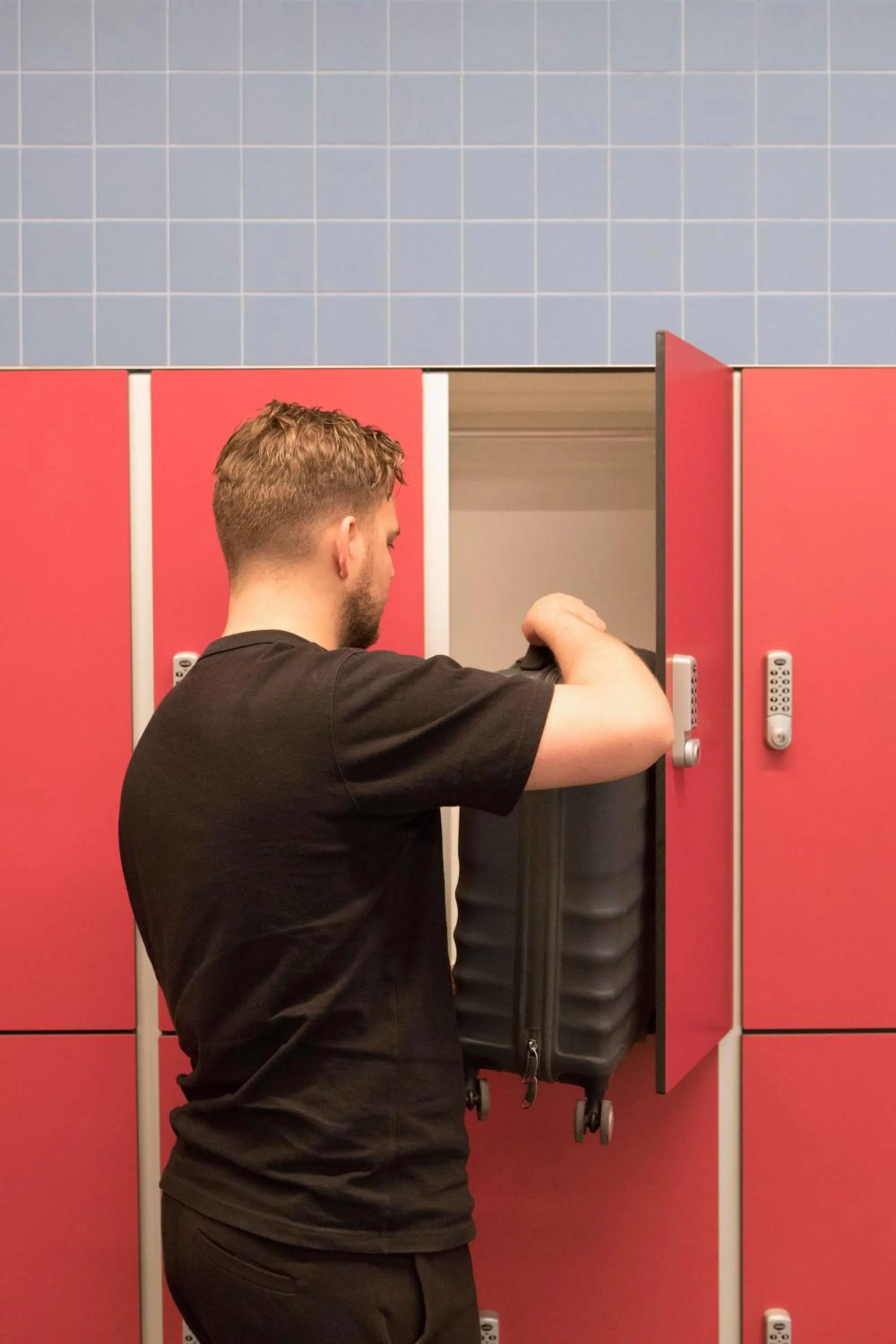 microwave in ROXI The Urban Residence Brussels