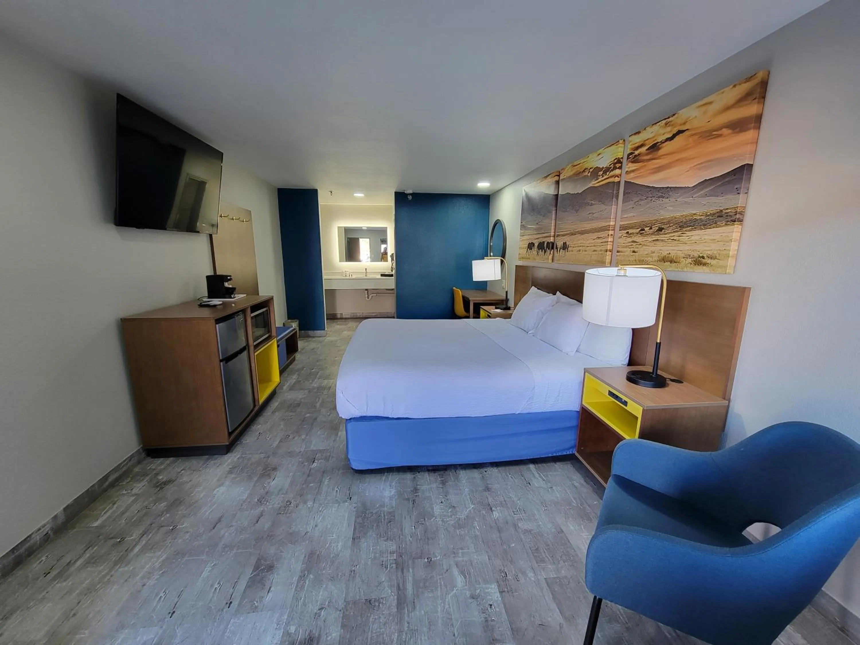Bed in Days Inn by Wyndham Ruidoso Downs