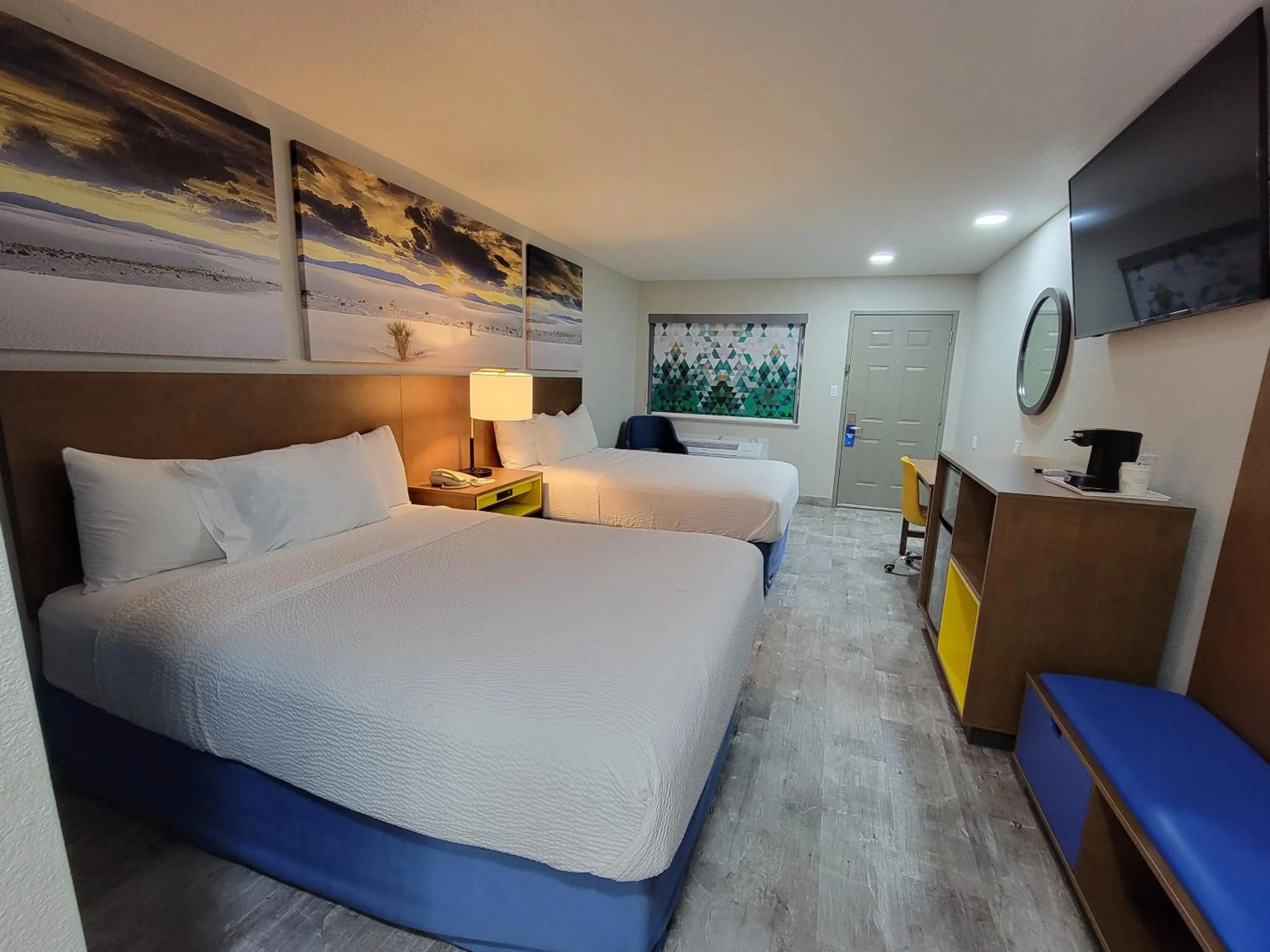 Bed in Days Inn by Wyndham Ruidoso Downs