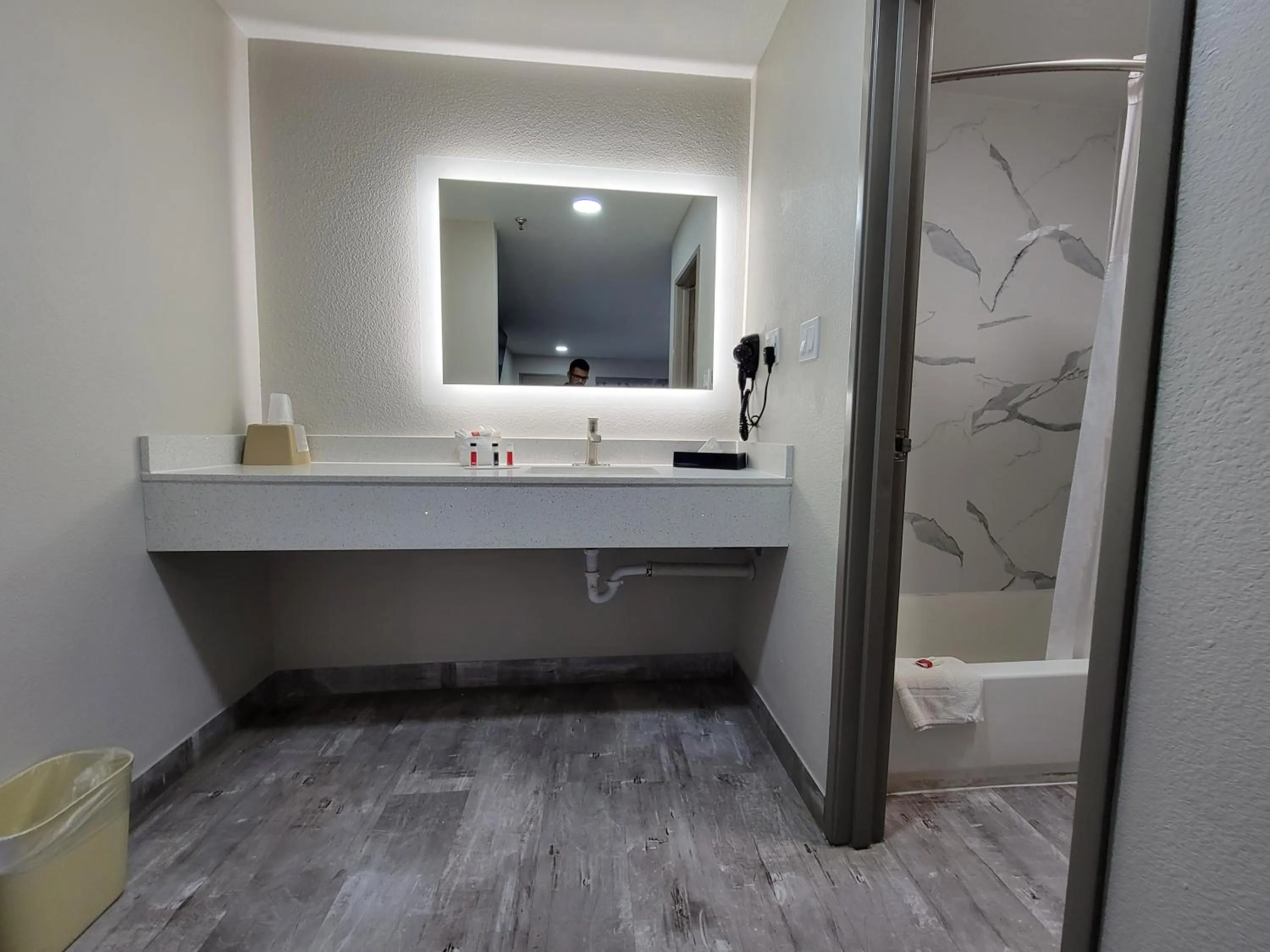 Days Inn by Wyndham Ruidoso Downs