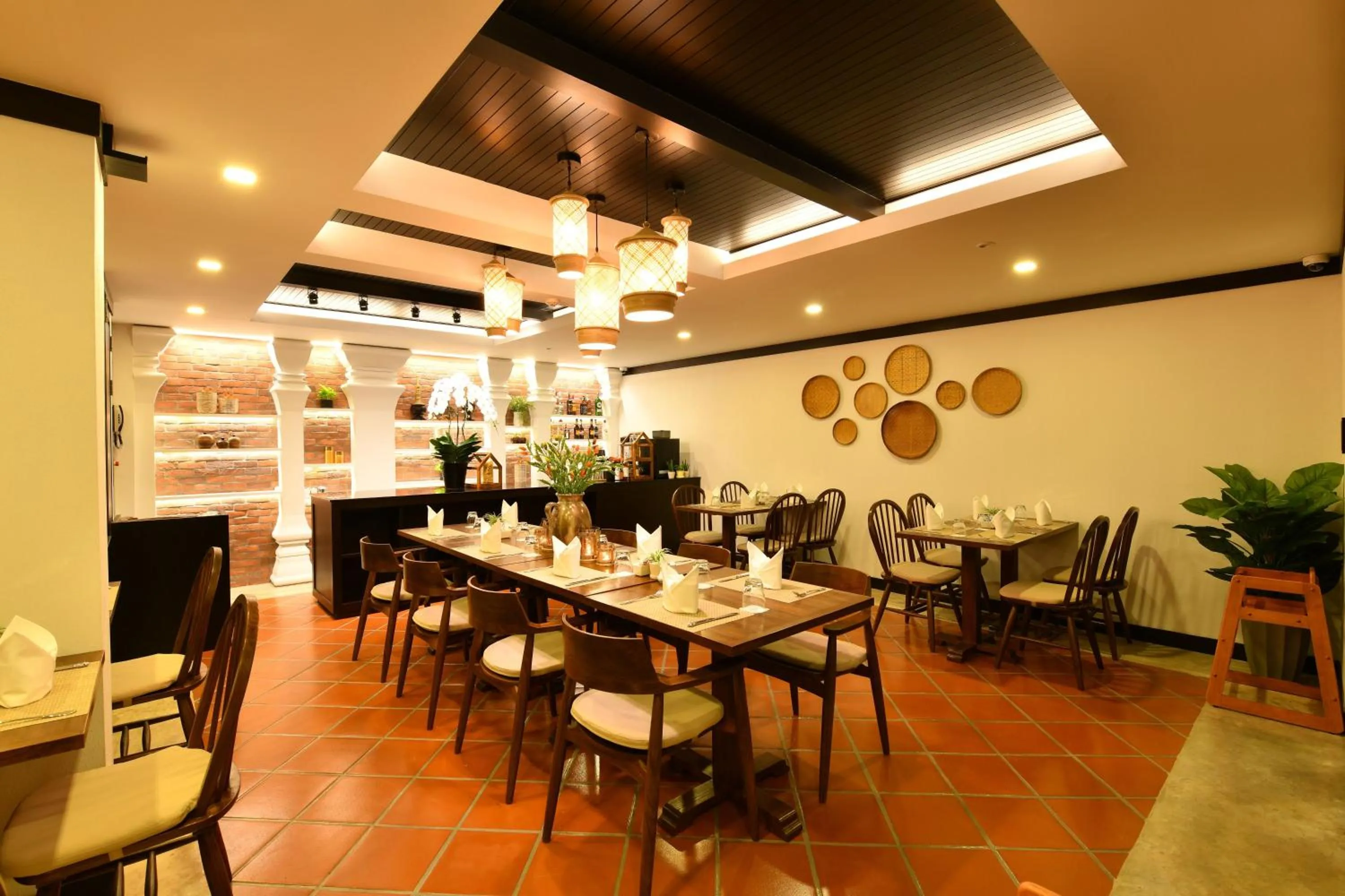 Restaurant/places to eat in El Barrio Lanna