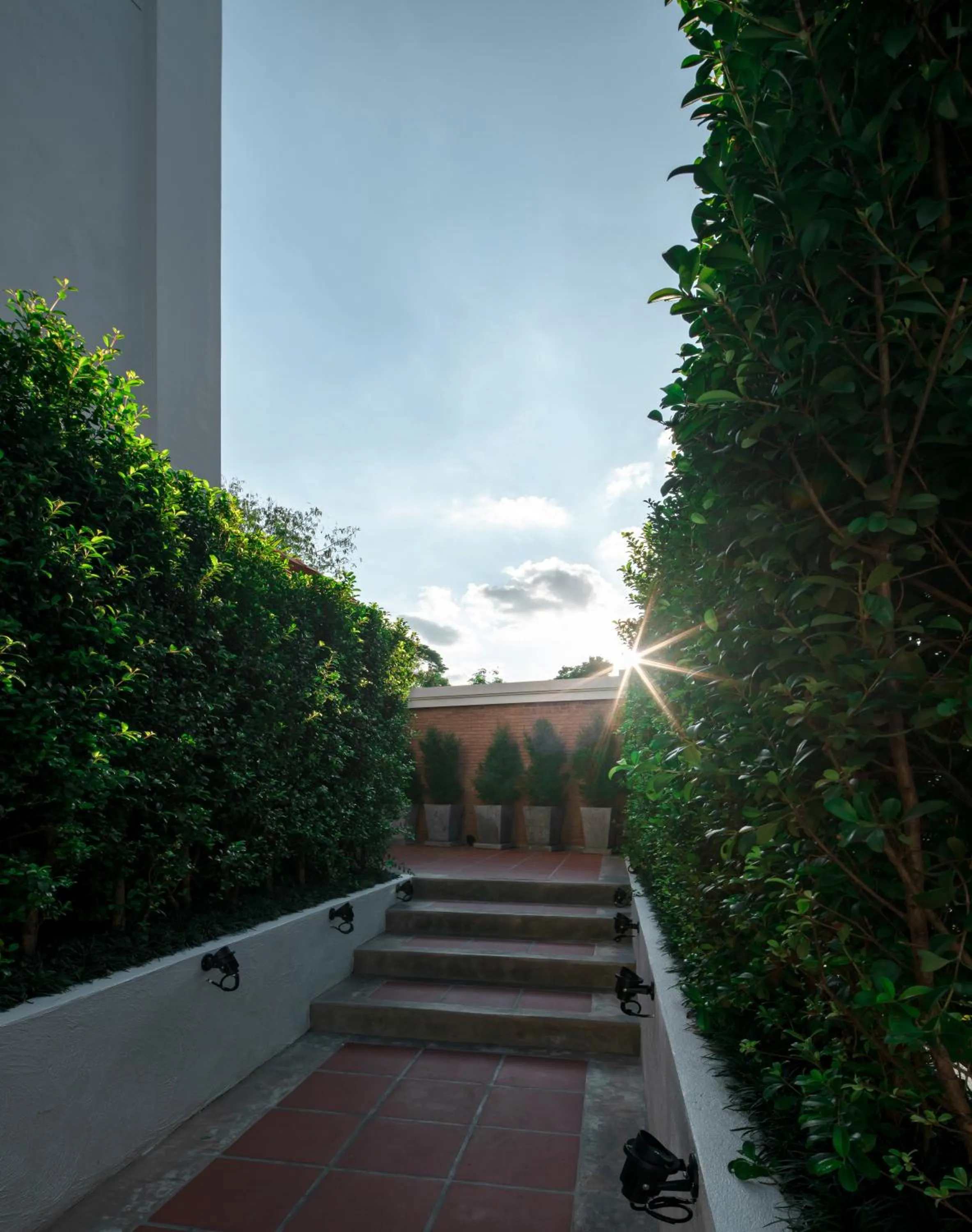 Facade/entrance in El Barrio Lanna