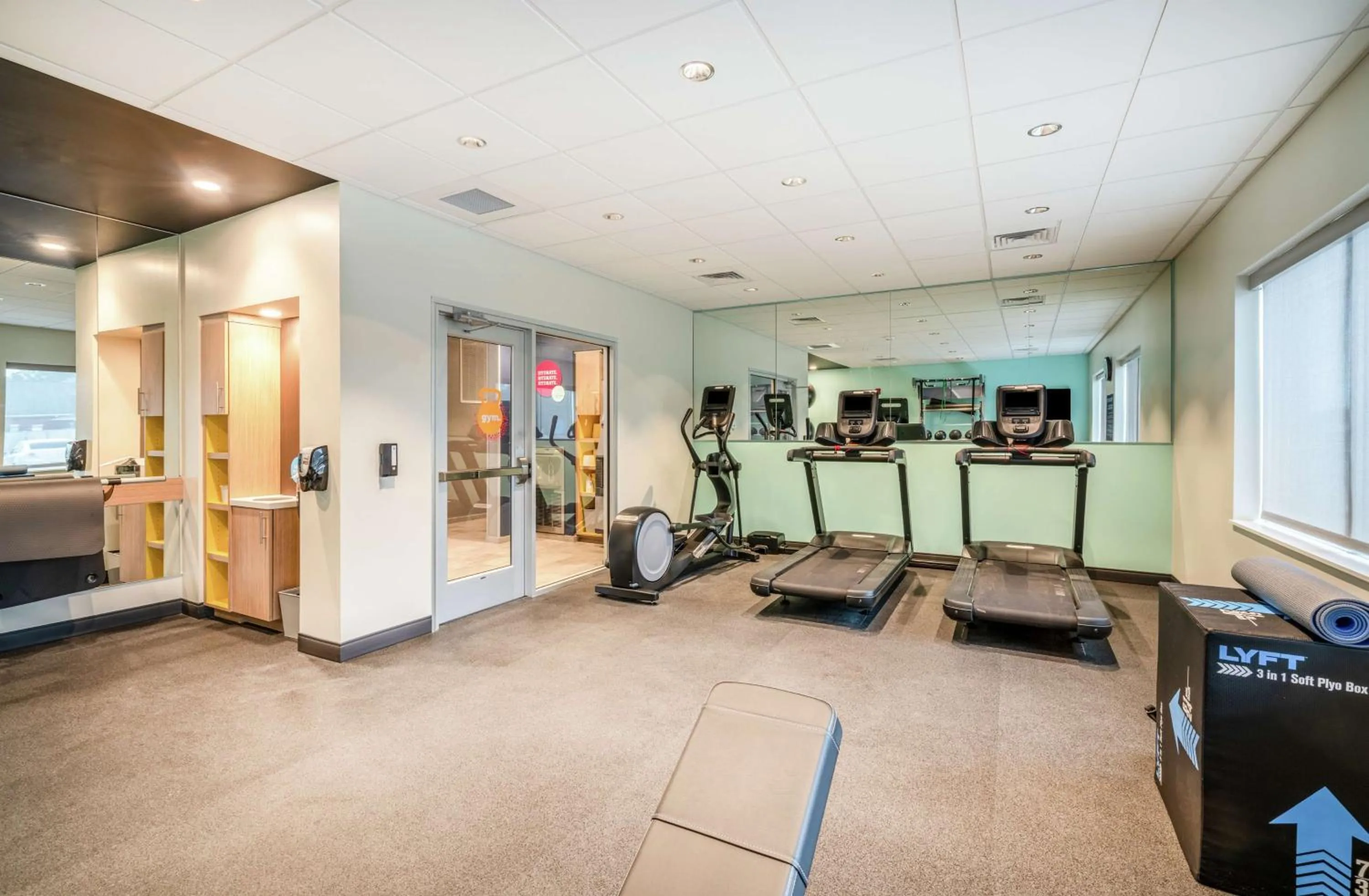 Fitness centre/facilities in Tru By Hilton Greenville