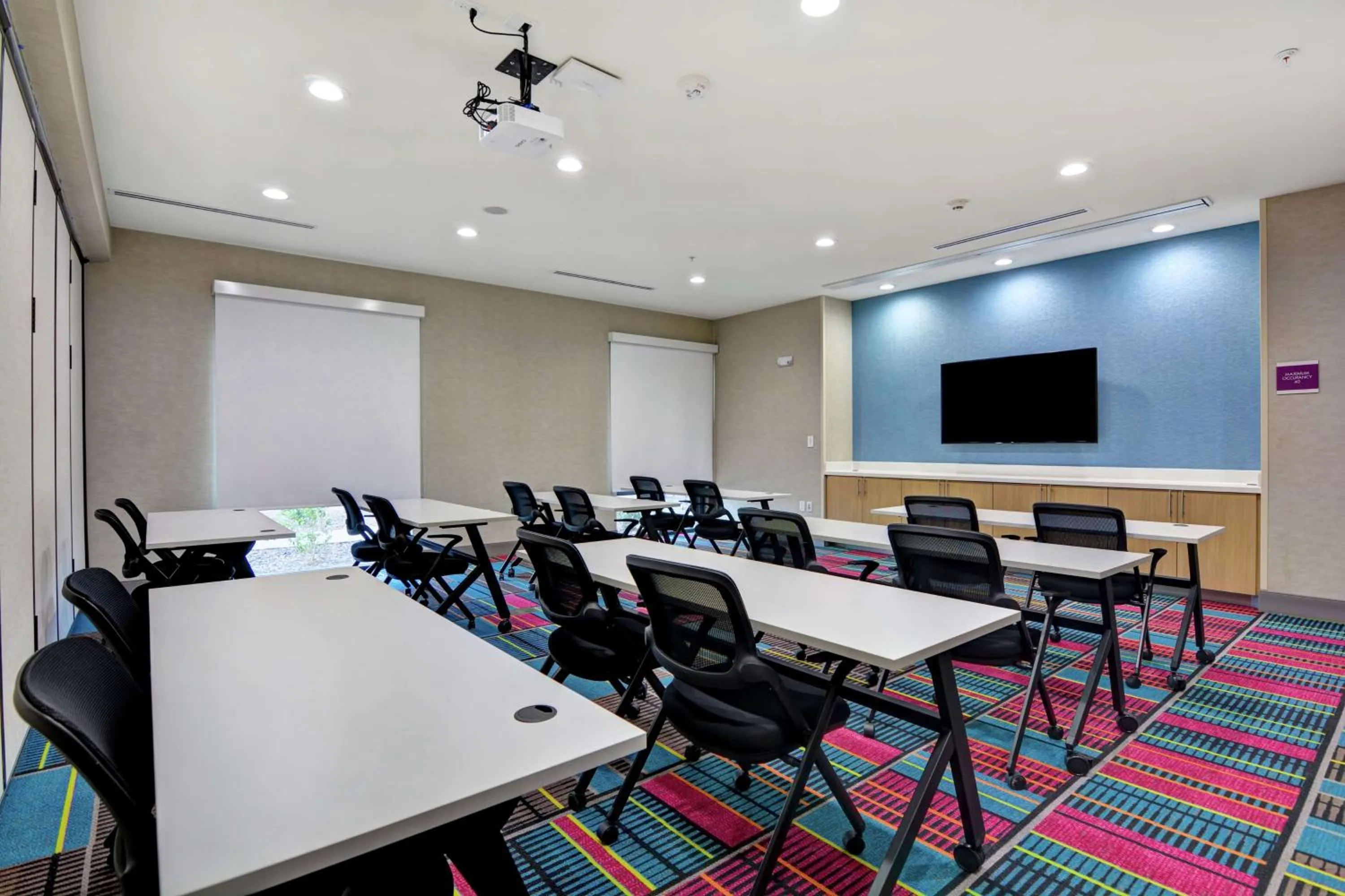 Meeting/conference room in Home2 Suites By Hilton Pecos Tx