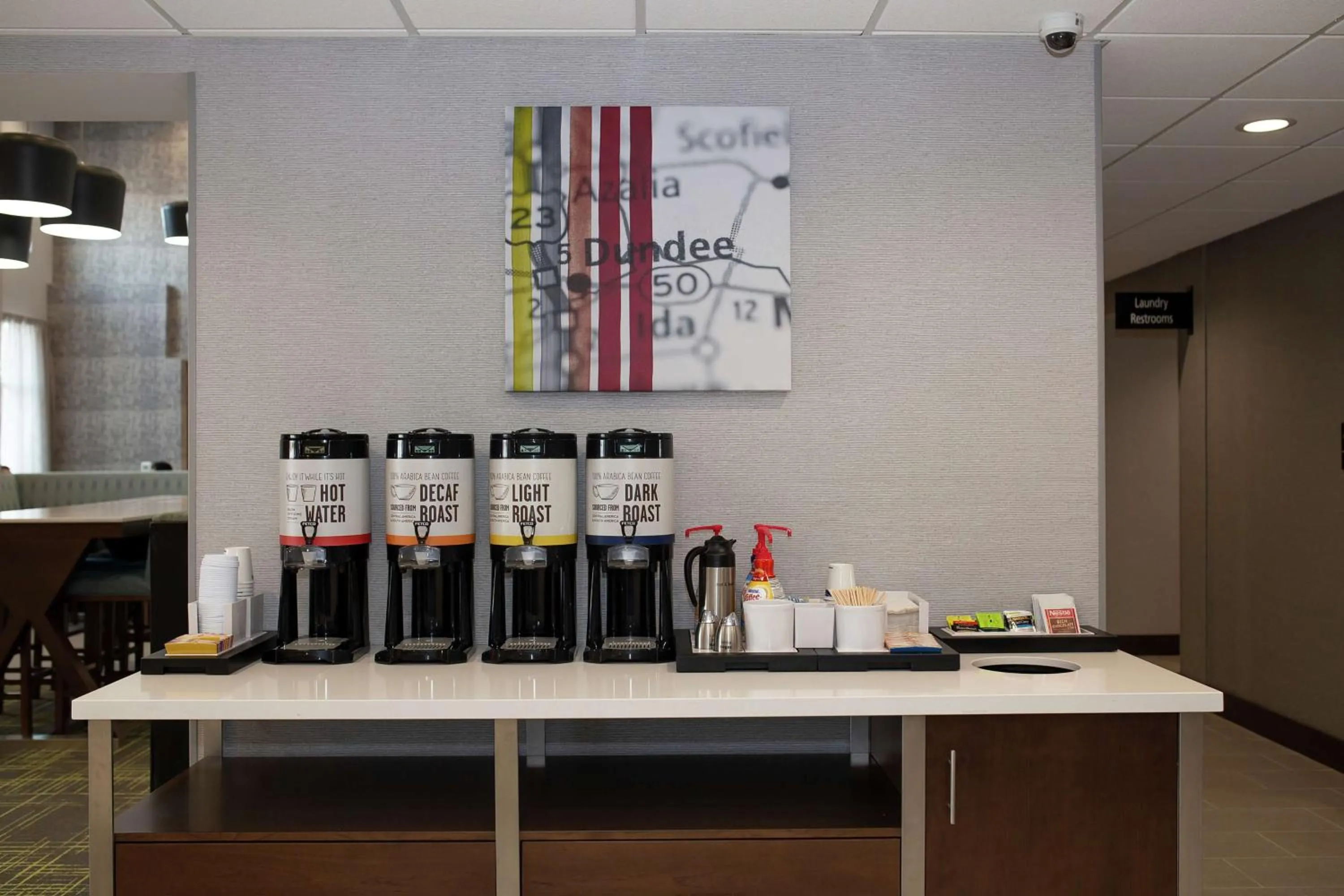 Dining area in Hampton Inn and Suites Dundee