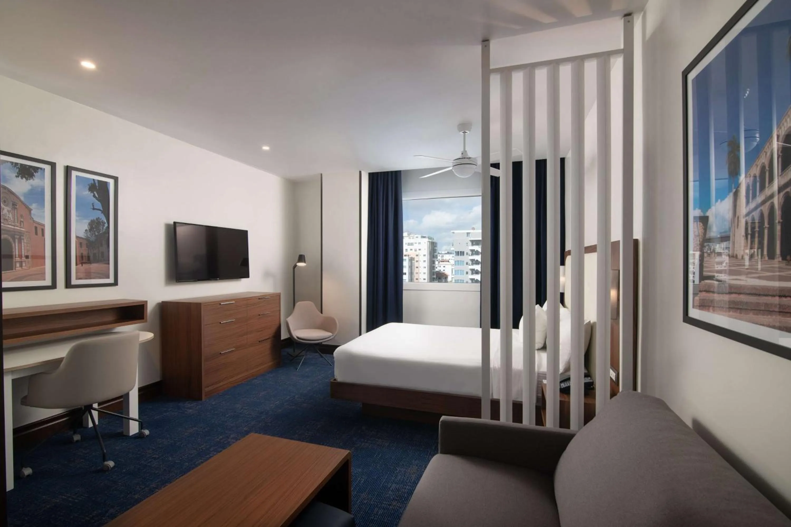 Bedroom, Bed in Homewood Suites By Hilton Santo Domingo