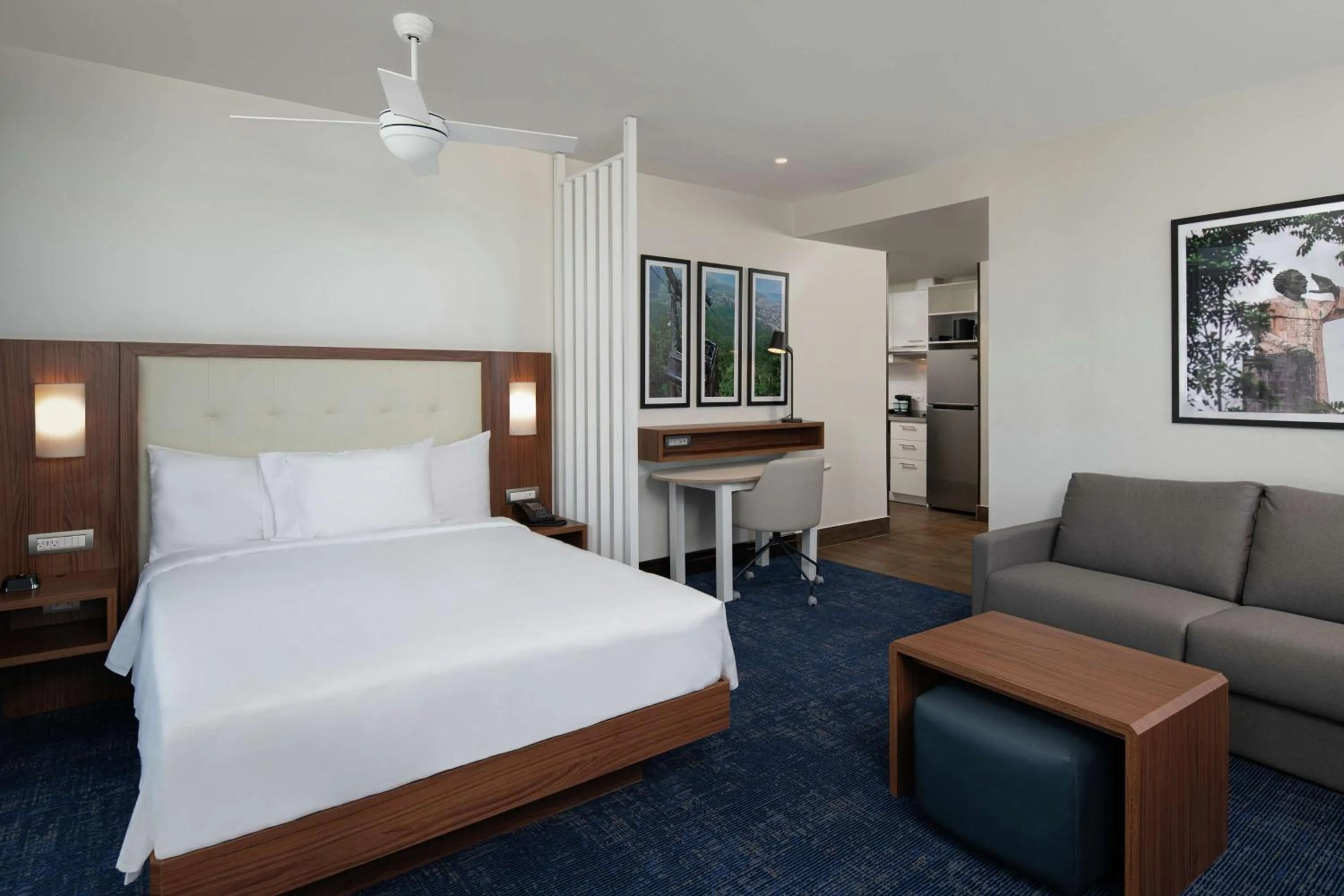Bedroom, Bed in Homewood Suites By Hilton Santo Domingo