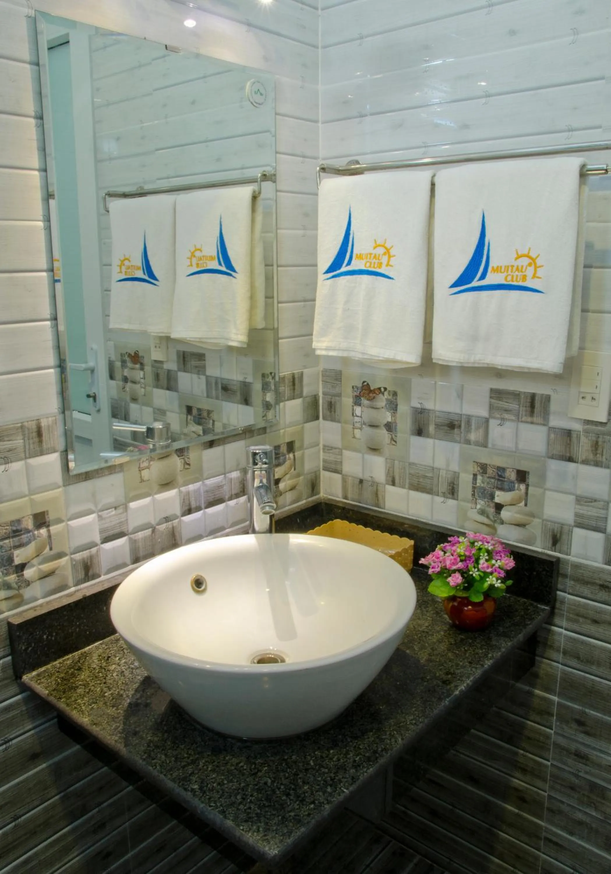 Bathroom in Mui Tau Hotel Phan Ri Cua