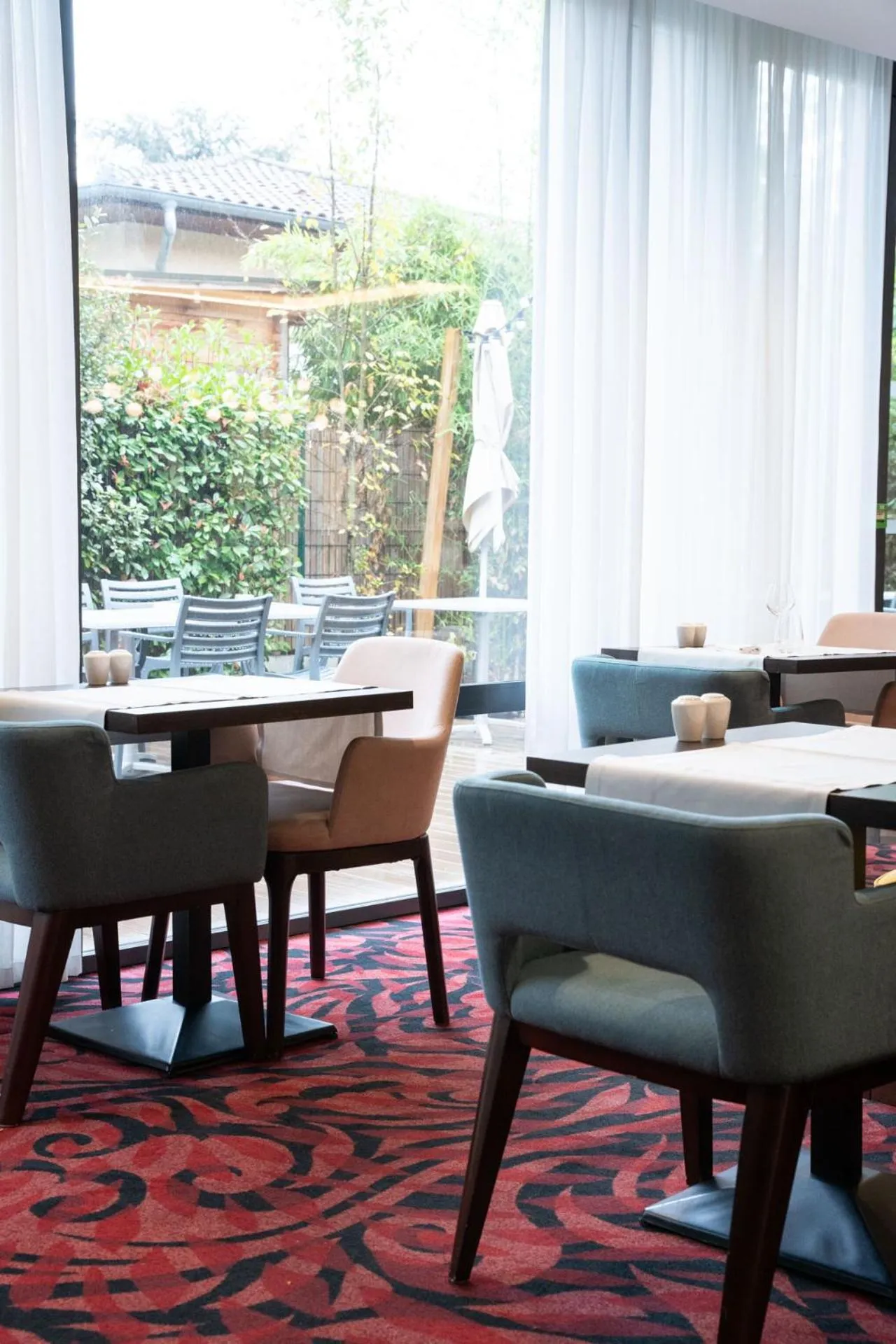 Restaurant/places to eat in OSKO Hôtel Toulouse Aéroport