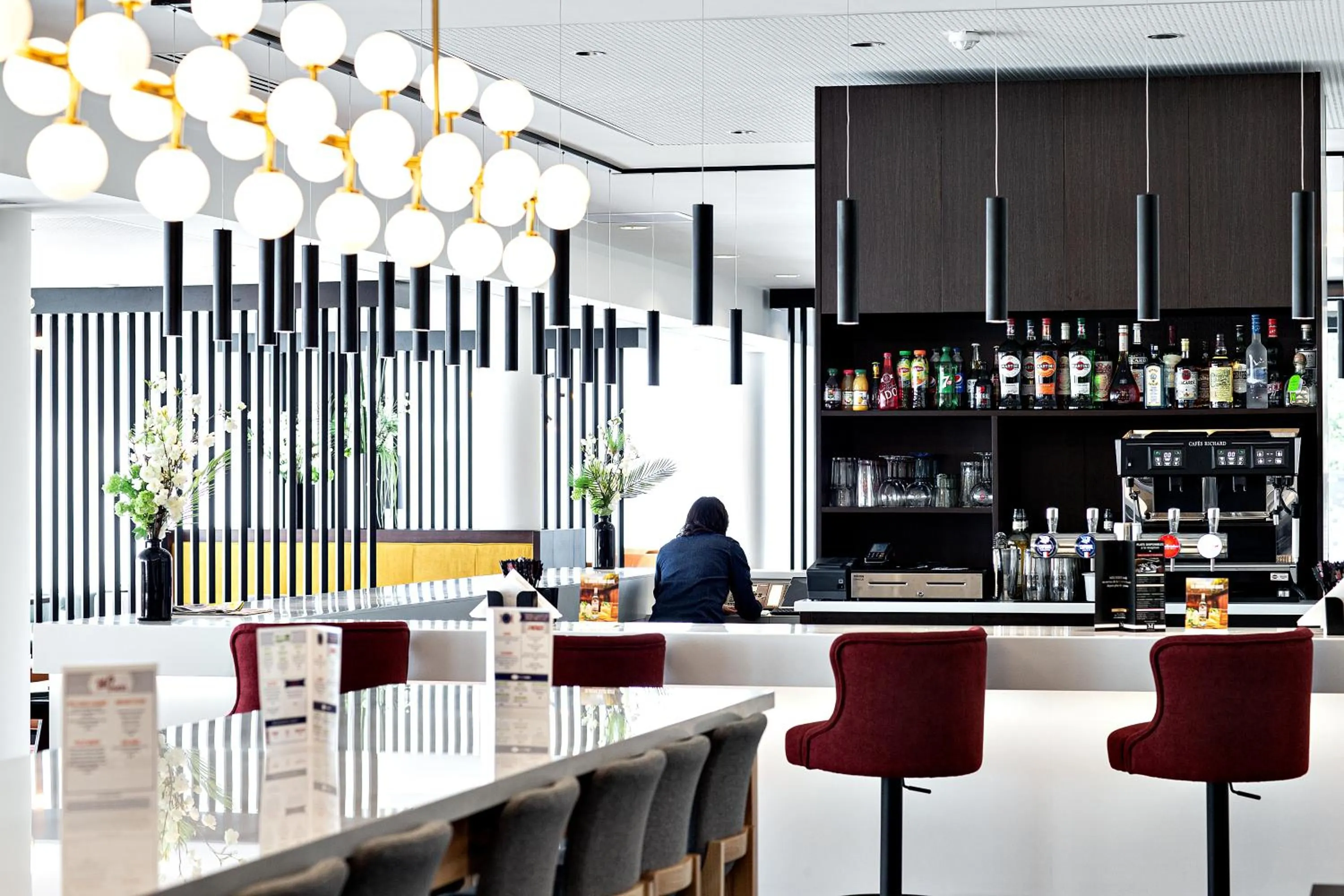 Lobby or reception in OSKO Hôtel Toulouse Aéroport