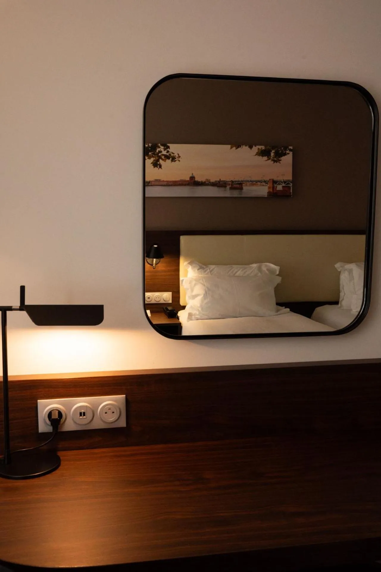 Bed in OSKO Hôtel Toulouse Aéroport