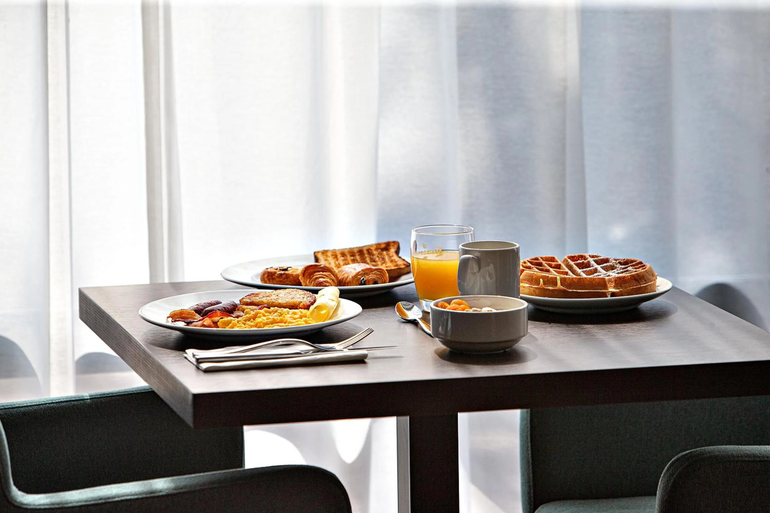 Breakfast in OSKO Hôtel Toulouse Aéroport