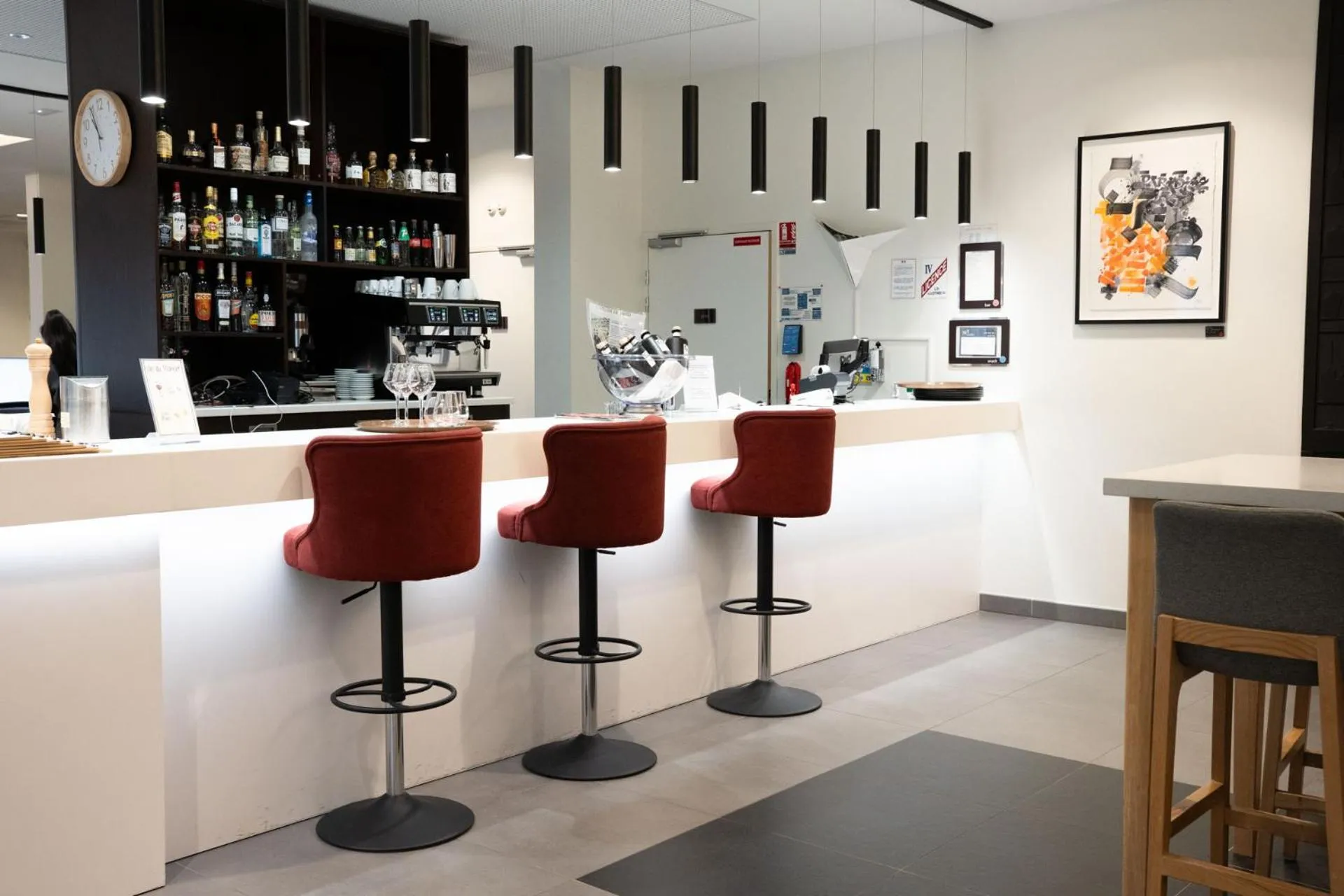 Lounge or bar in OSKO Hôtel Toulouse Aéroport